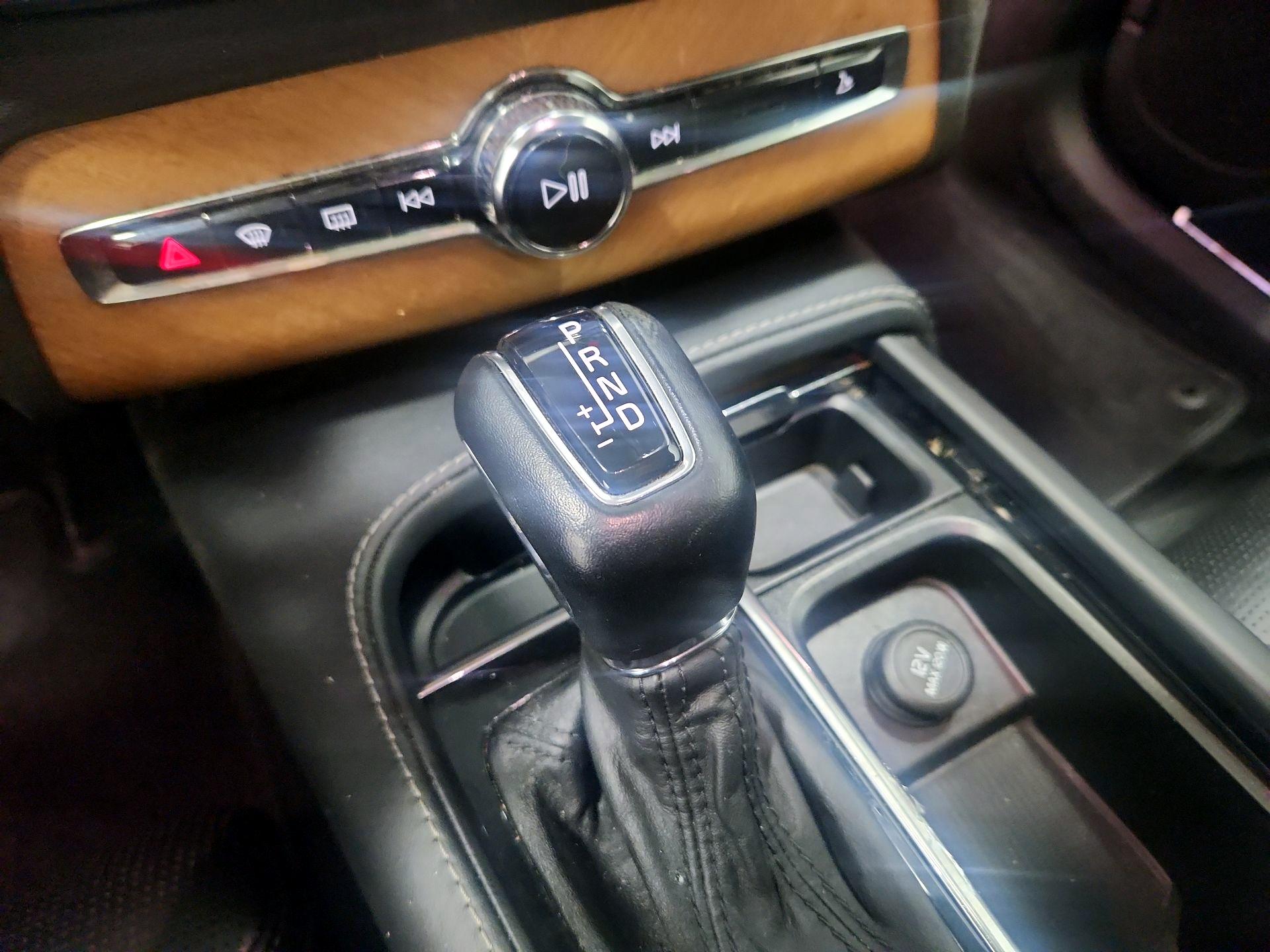 Thumbnail: 2020 Volvo XC90 - 18