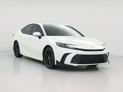 White 2025 Toyota Camry SE