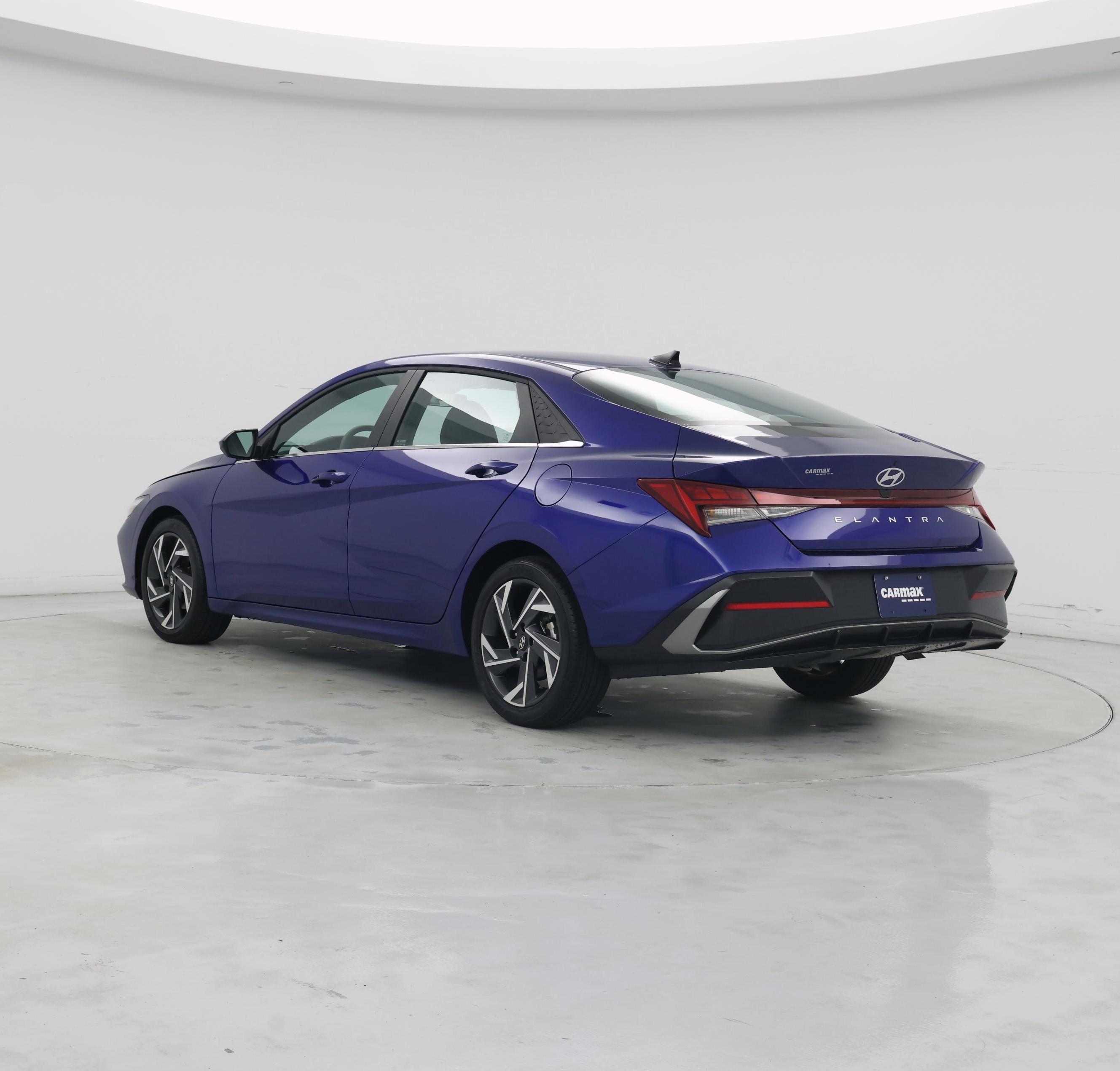 Thumbnail: 2025 Hyundai Elantra - 2