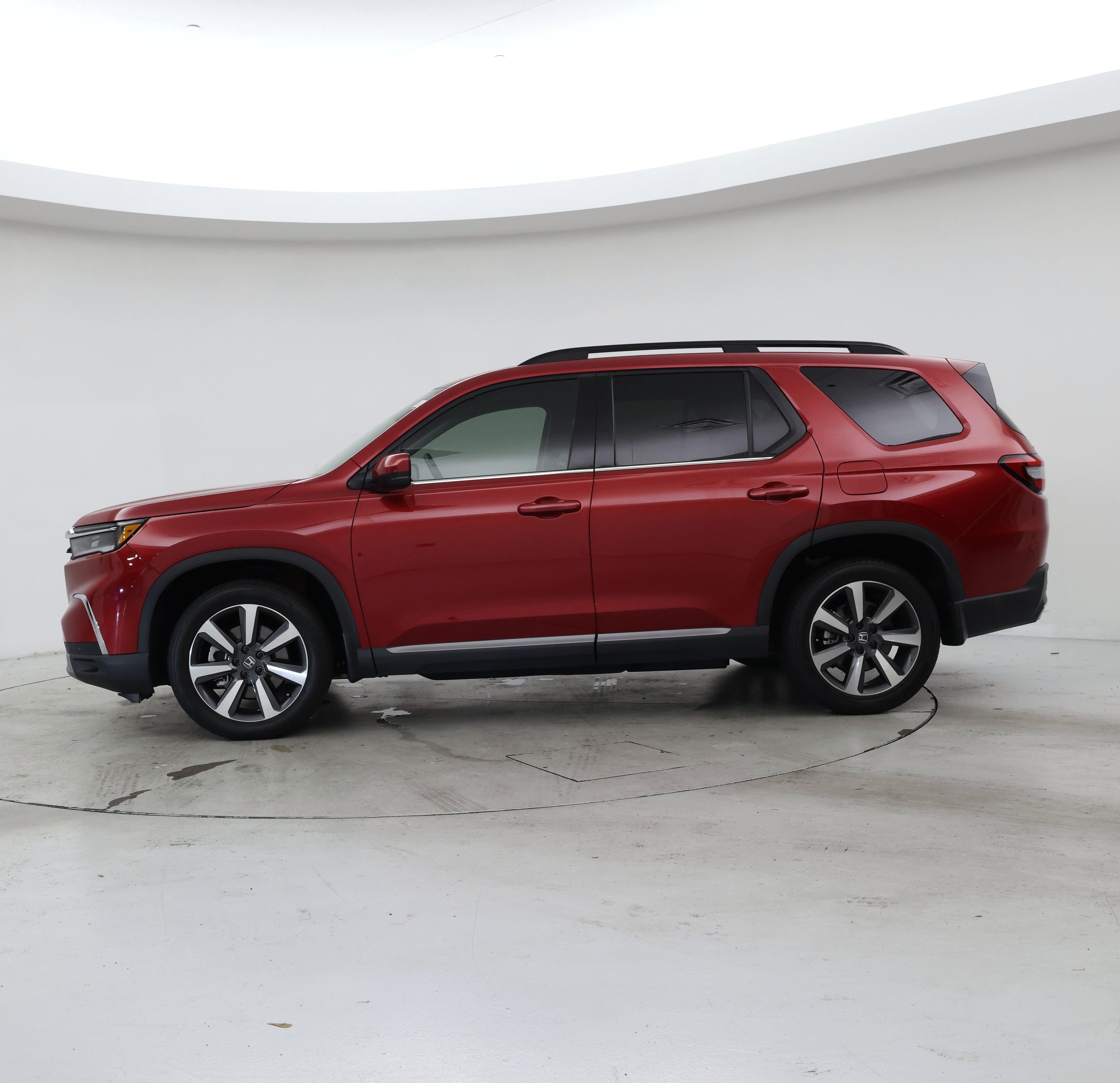 Thumbnail: 2023 Honda Pilot - 3