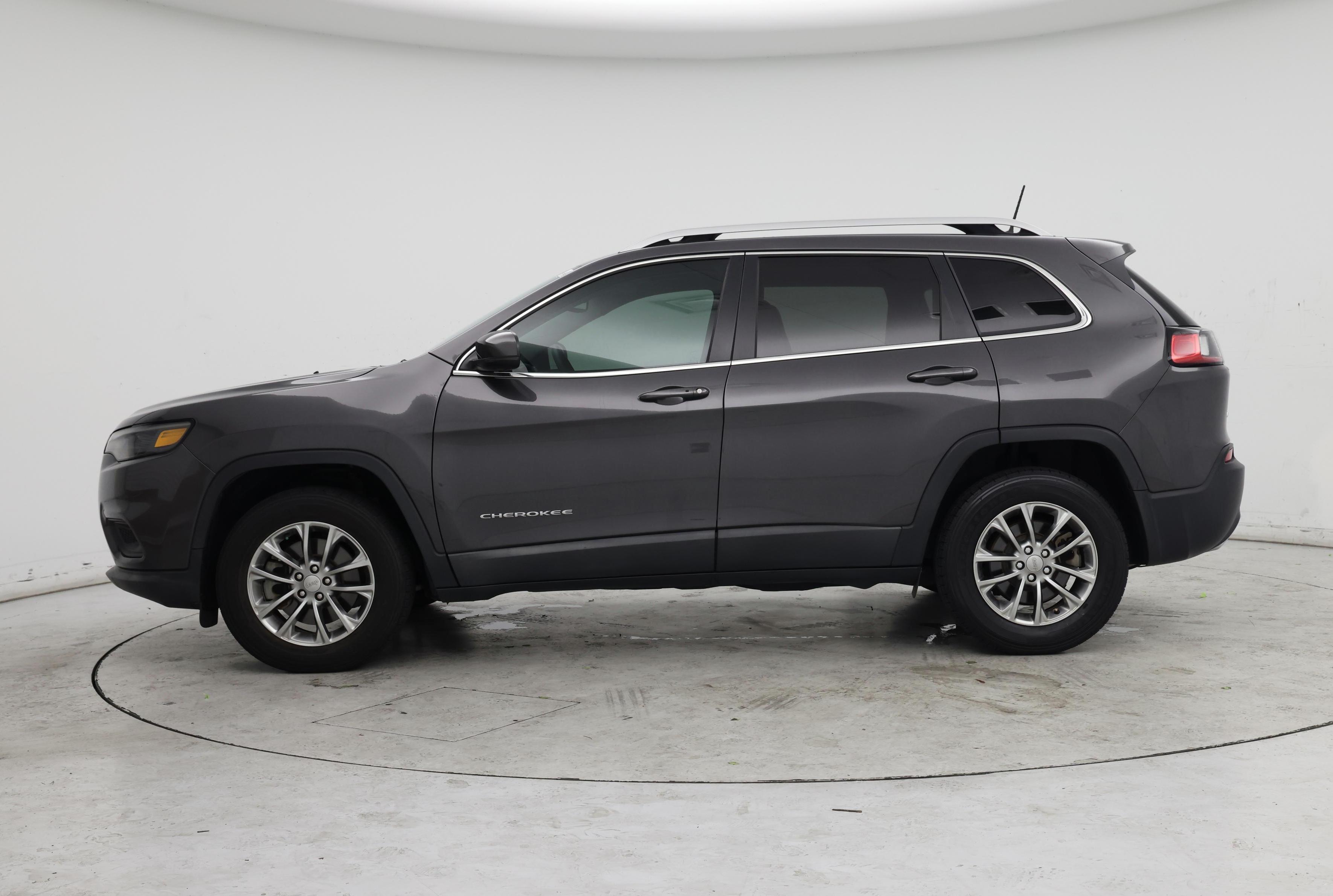 Thumbnail: 2021 Jeep Cherokee - 3