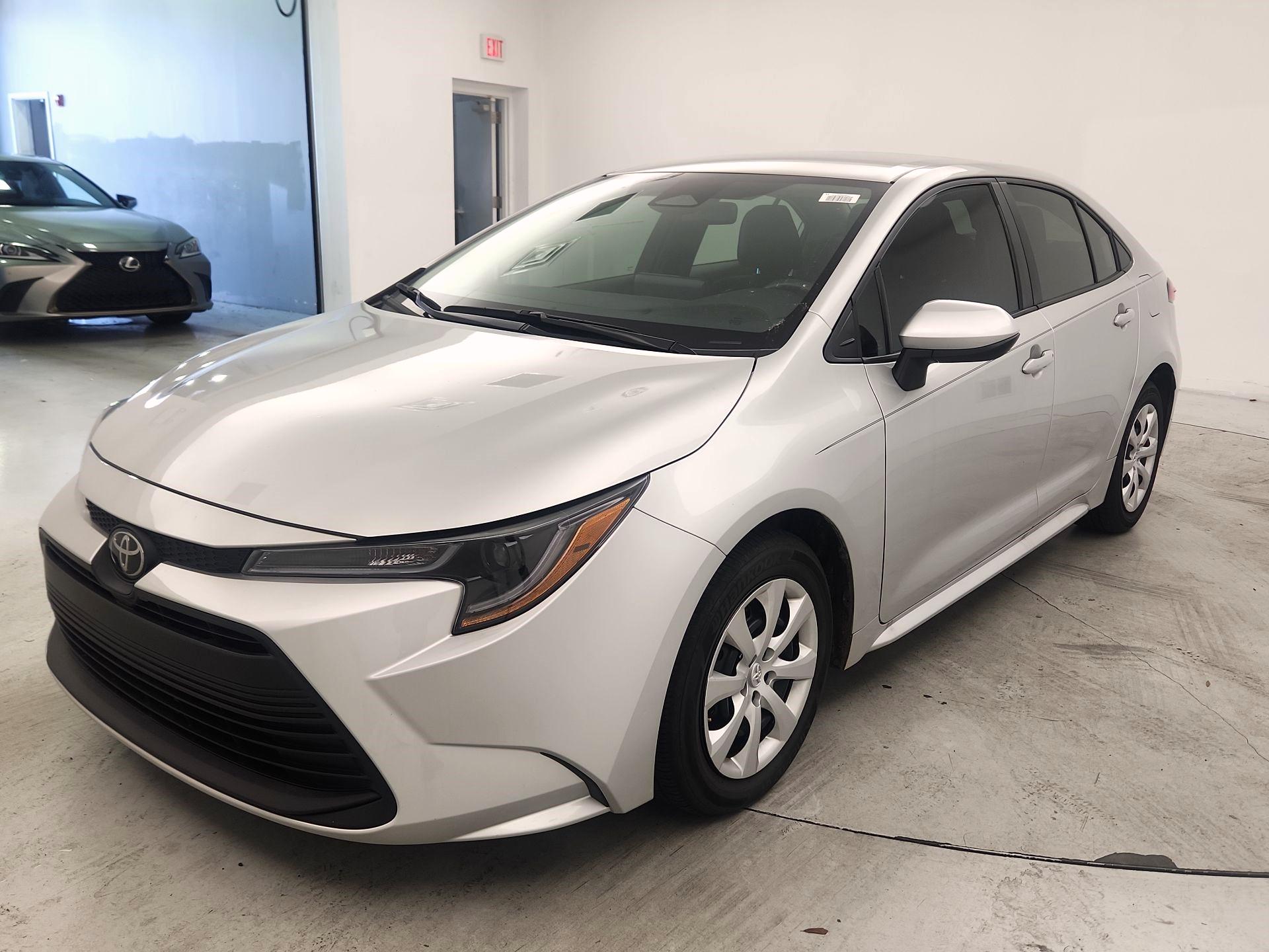 Thumbnail: 2024 Toyota Corolla - 3