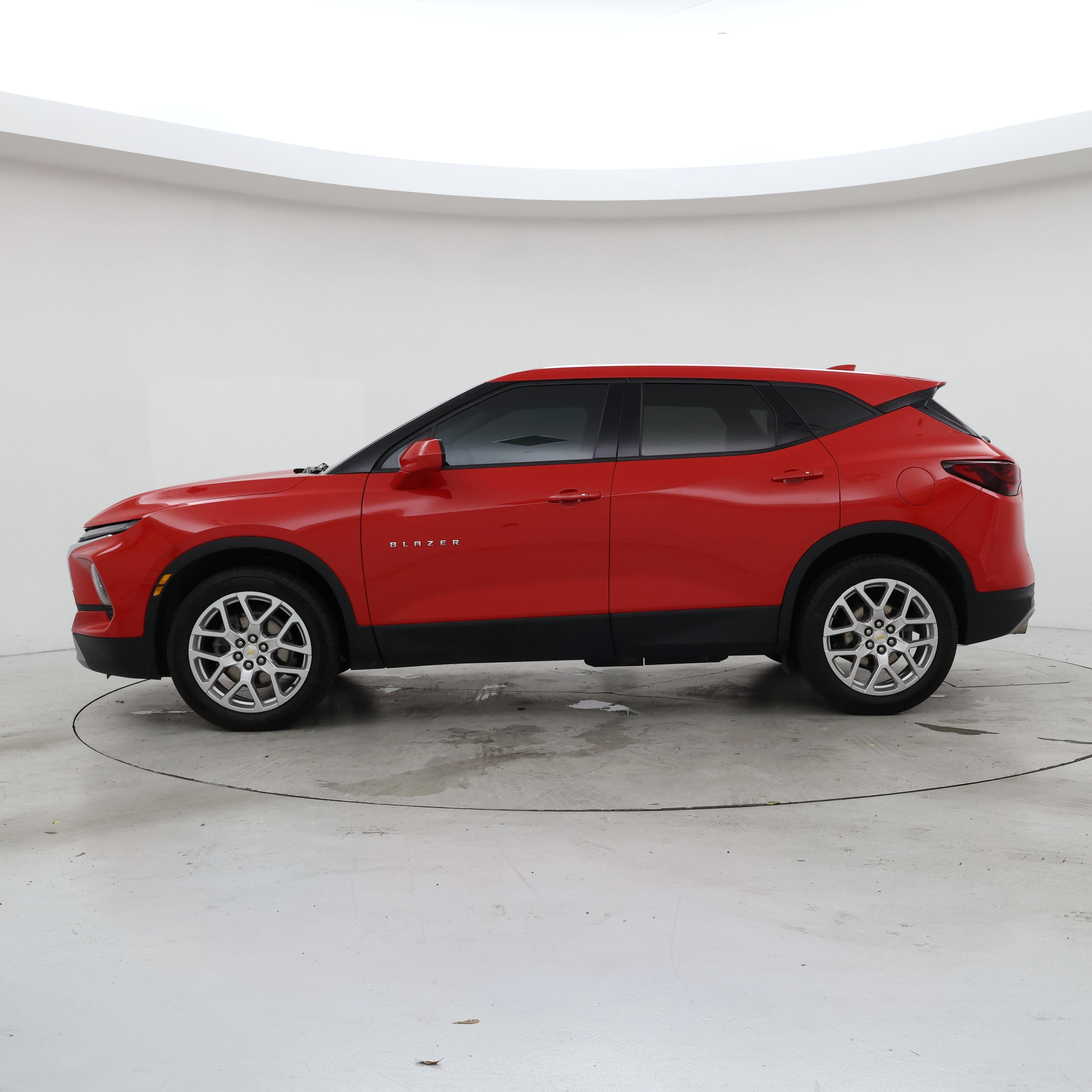 Thumbnail: 2023 Chevrolet Blazer - 3