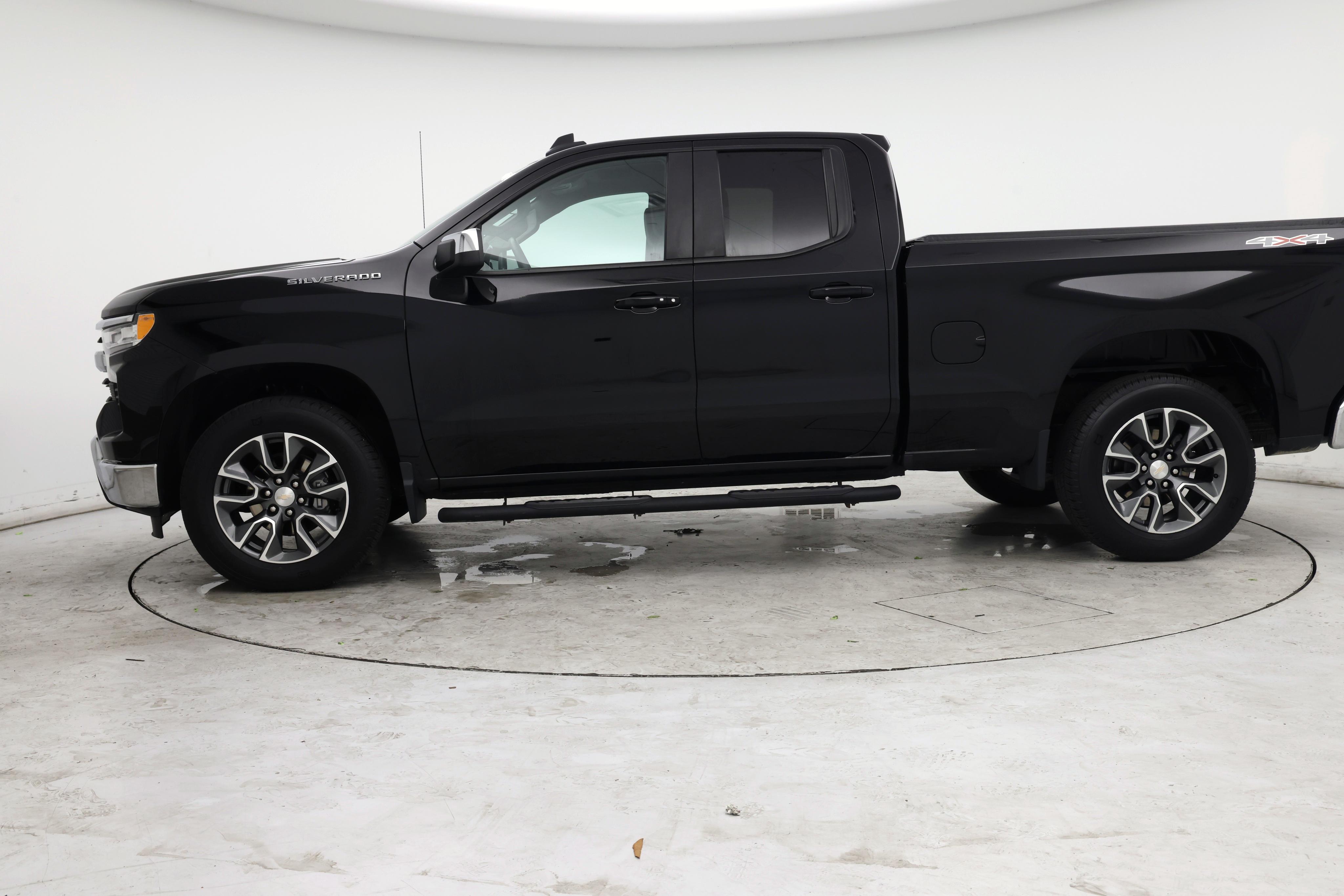 Thumbnail: 2023 Chevrolet Silverado 1500 - 3
