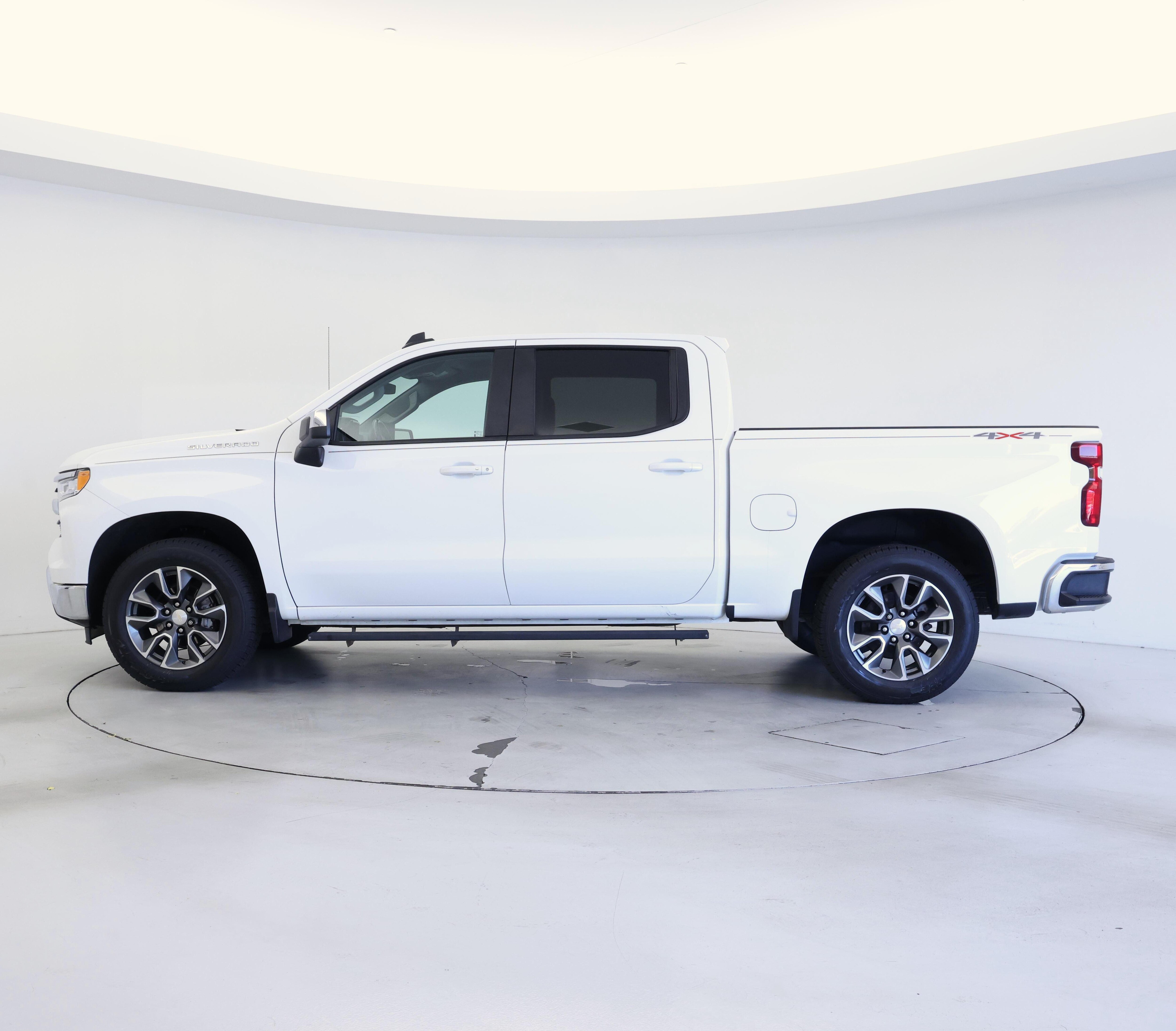 Thumbnail: 2022 Chevrolet Silverado 1500 - 3