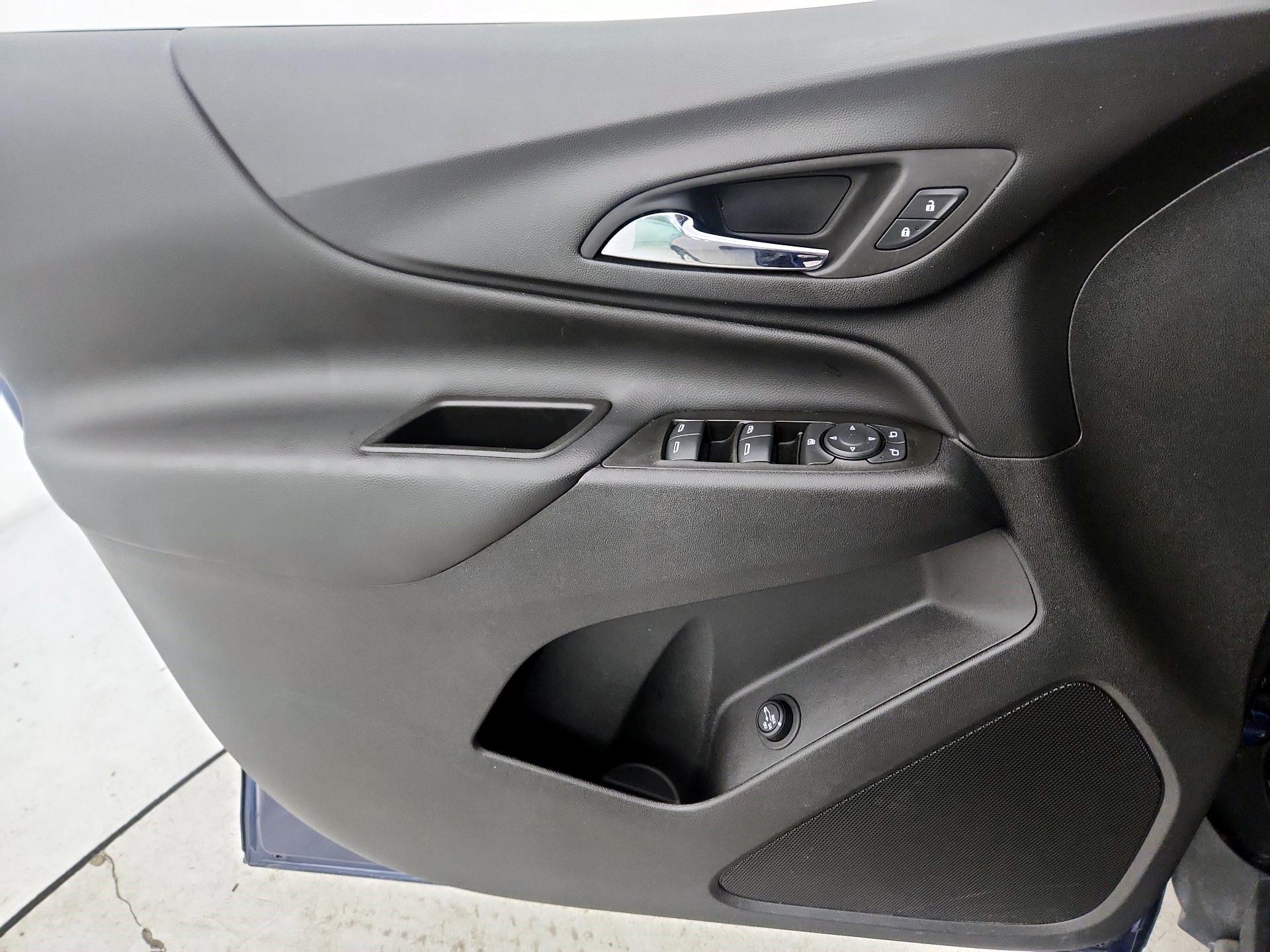 Thumbnail: 2022 Chevrolet Equinox - 12
