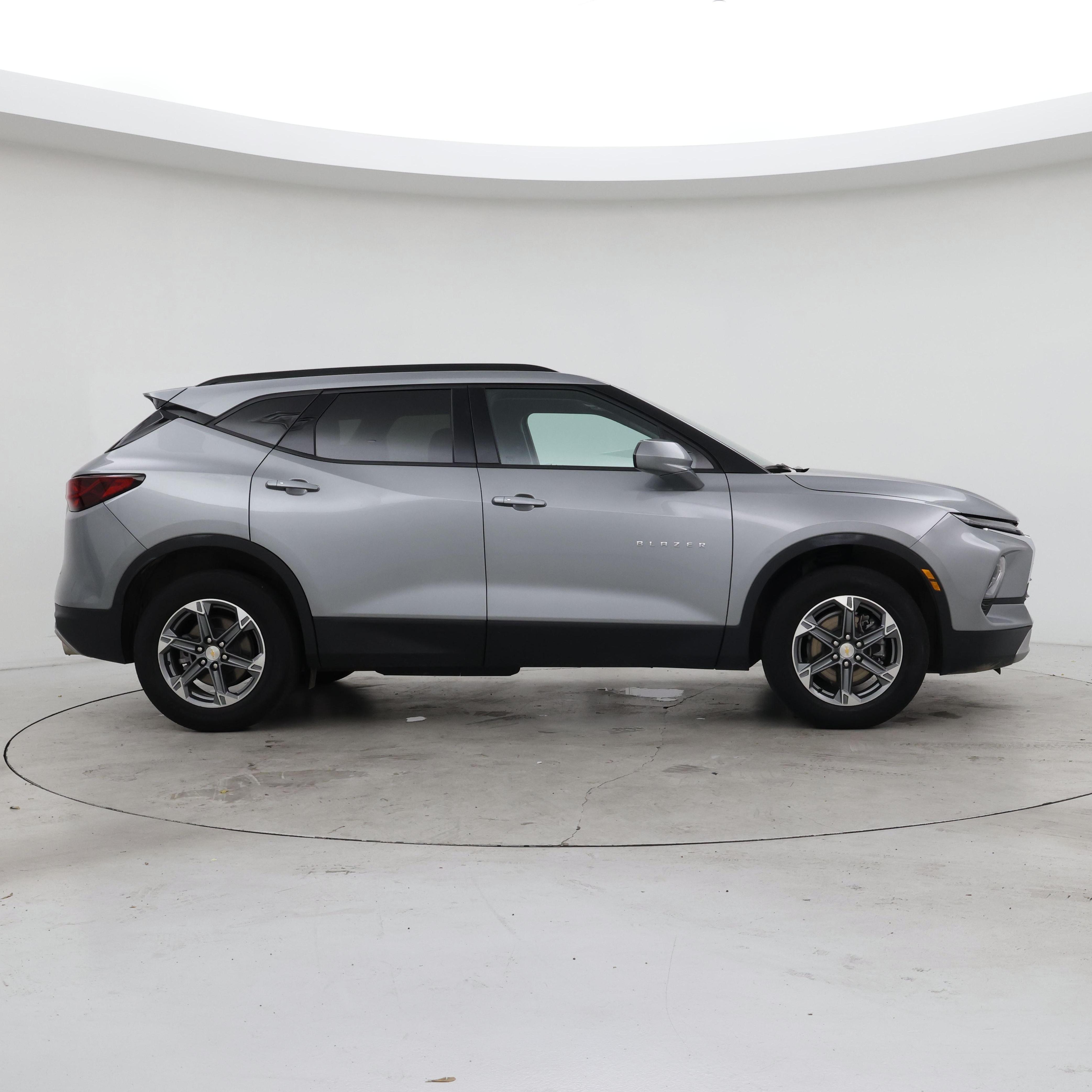 Thumbnail: 2023 Chevrolet Blazer - 7