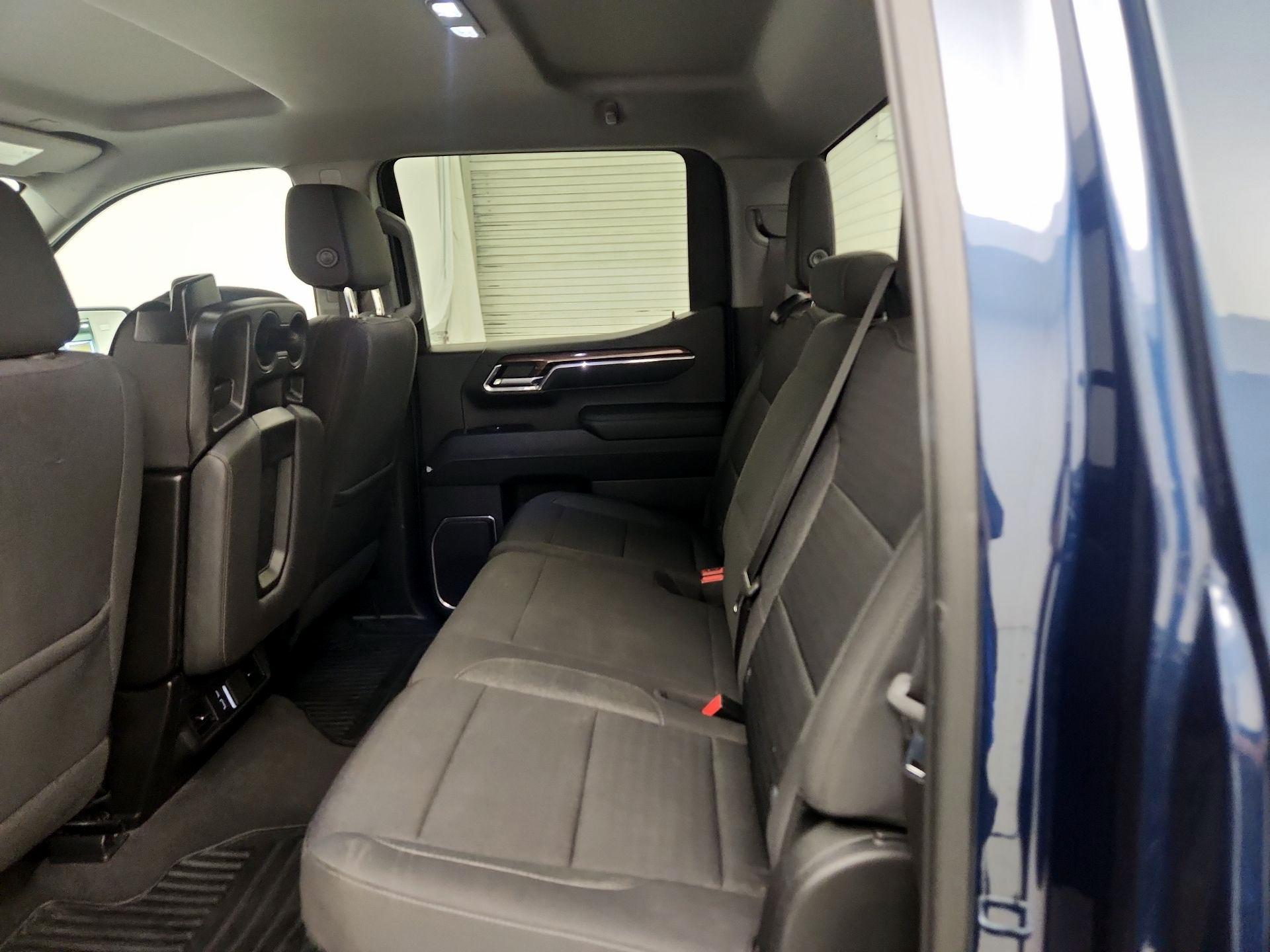 Thumbnail: 2023 Chevrolet Silverado 1500 - 20