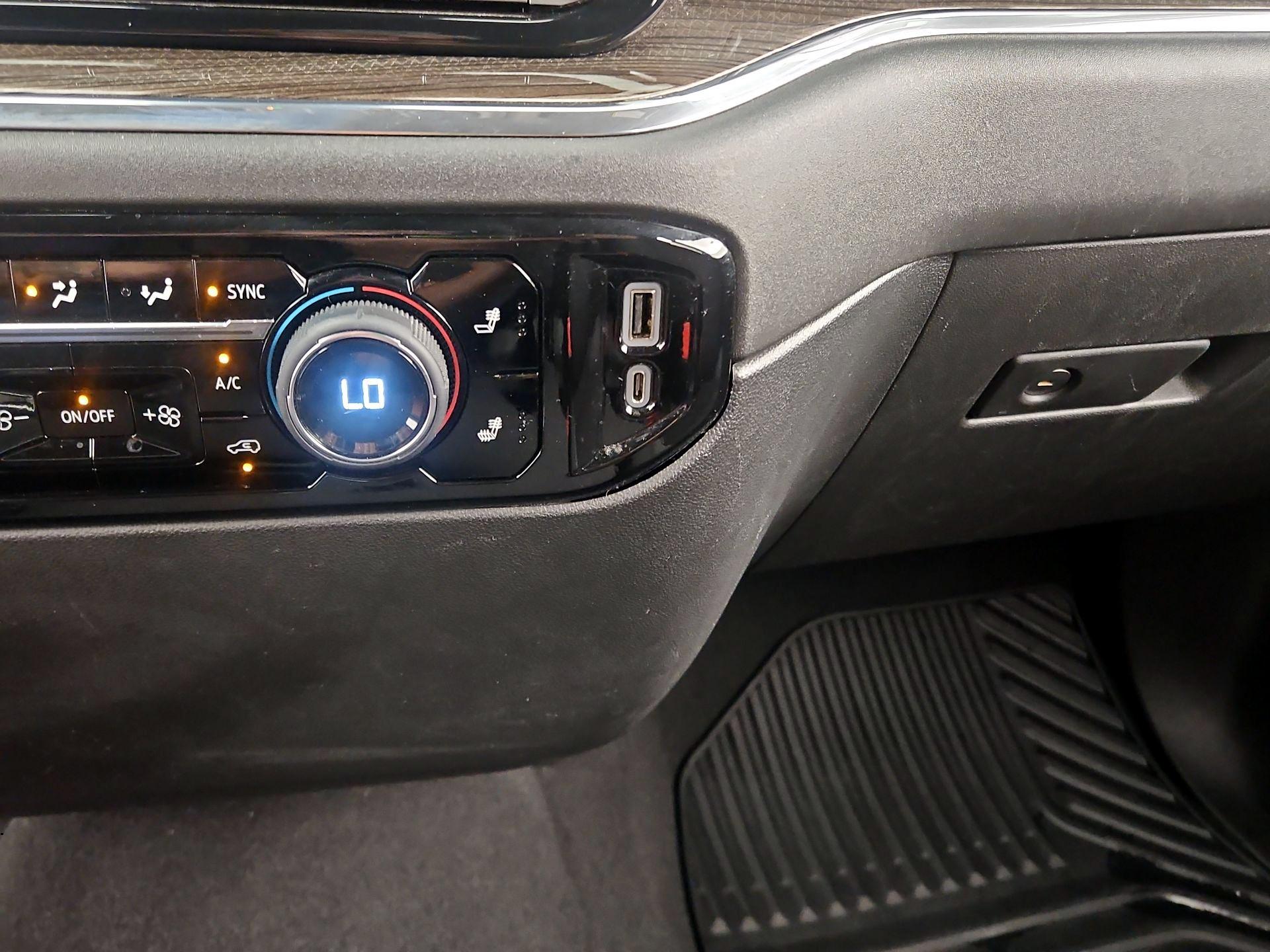 Thumbnail: 2023 Chevrolet Silverado 1500 - 18