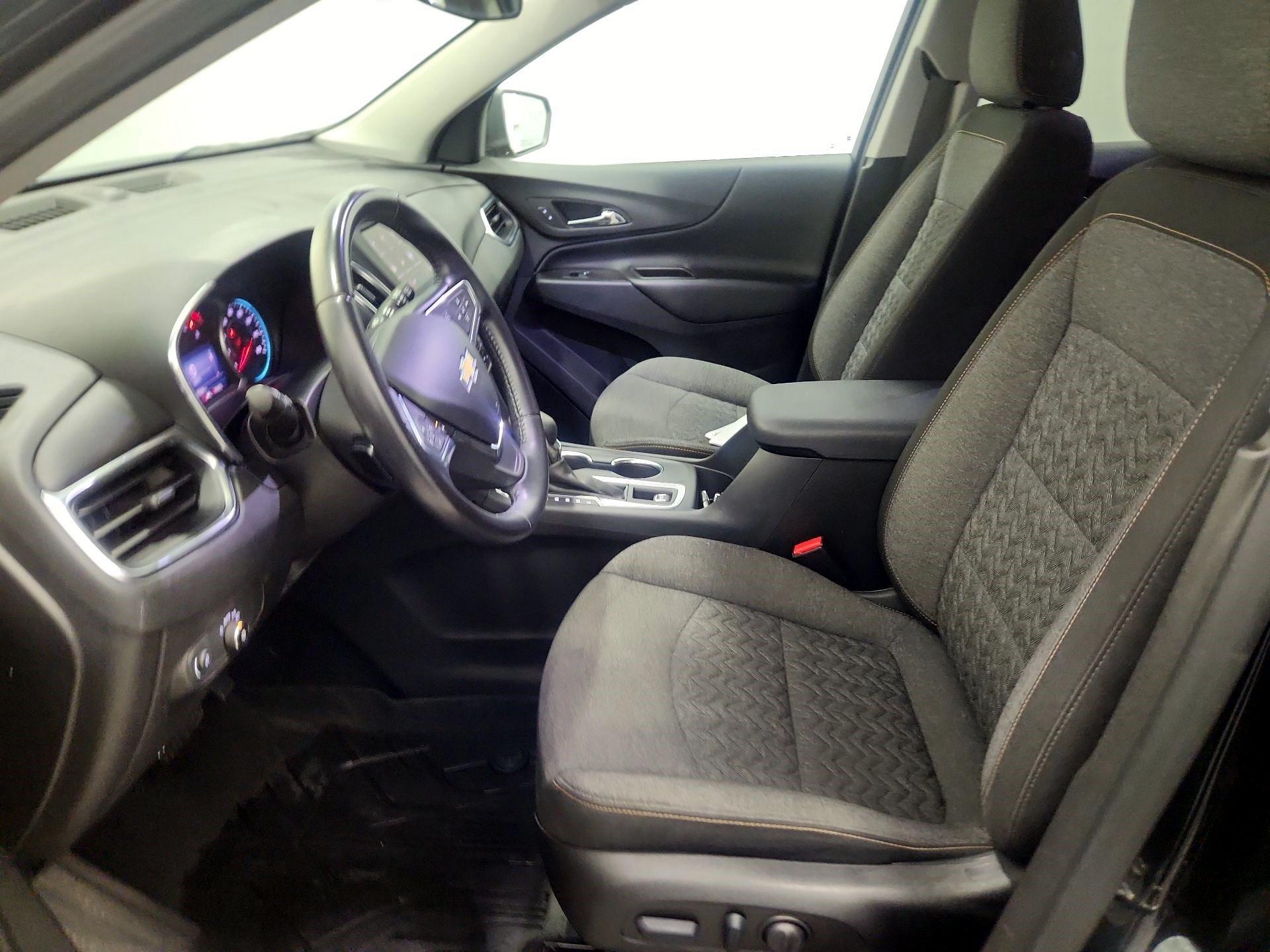 Thumbnail: 2022 Chevrolet Equinox - 11