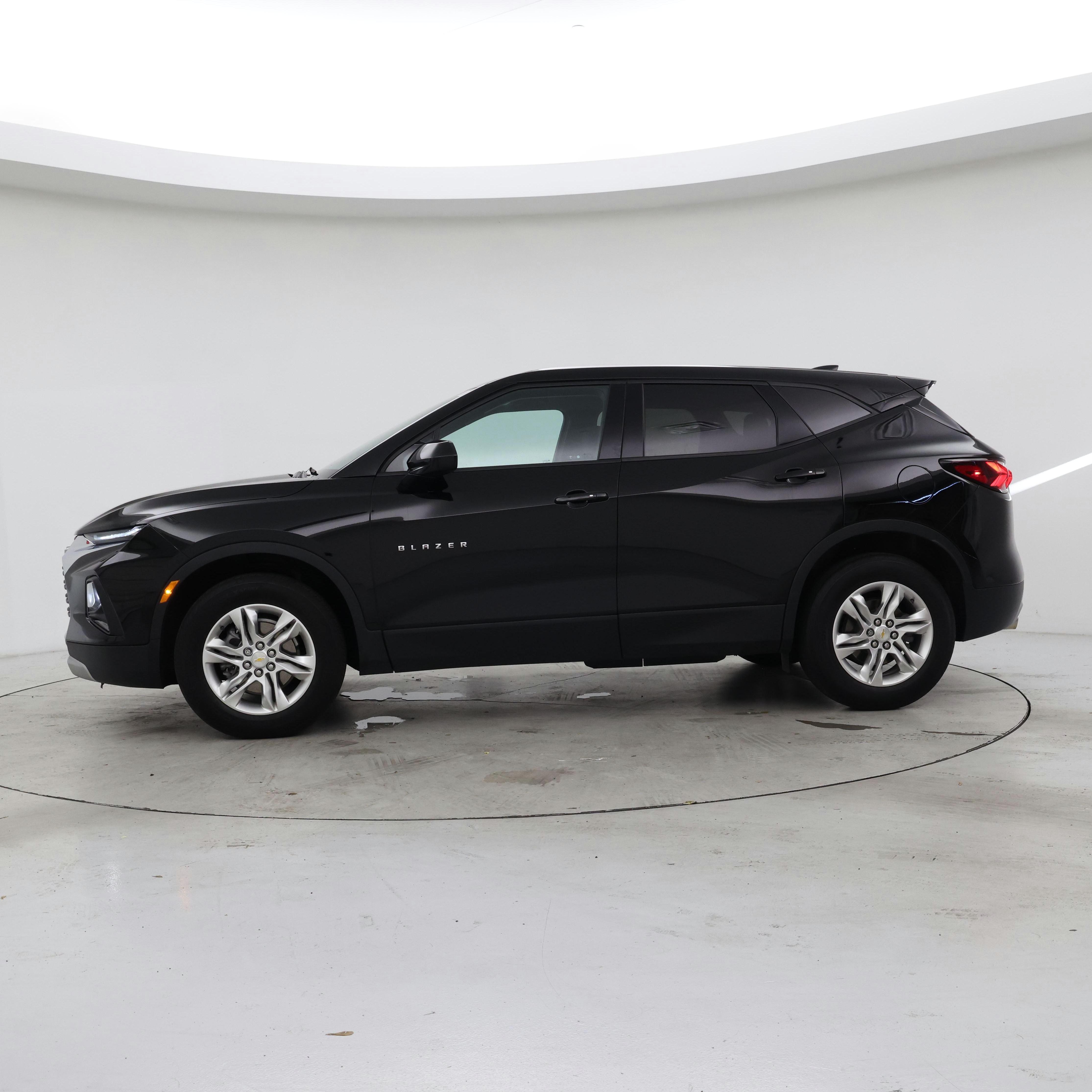 Thumbnail: 2022 Chevrolet Blazer - 3