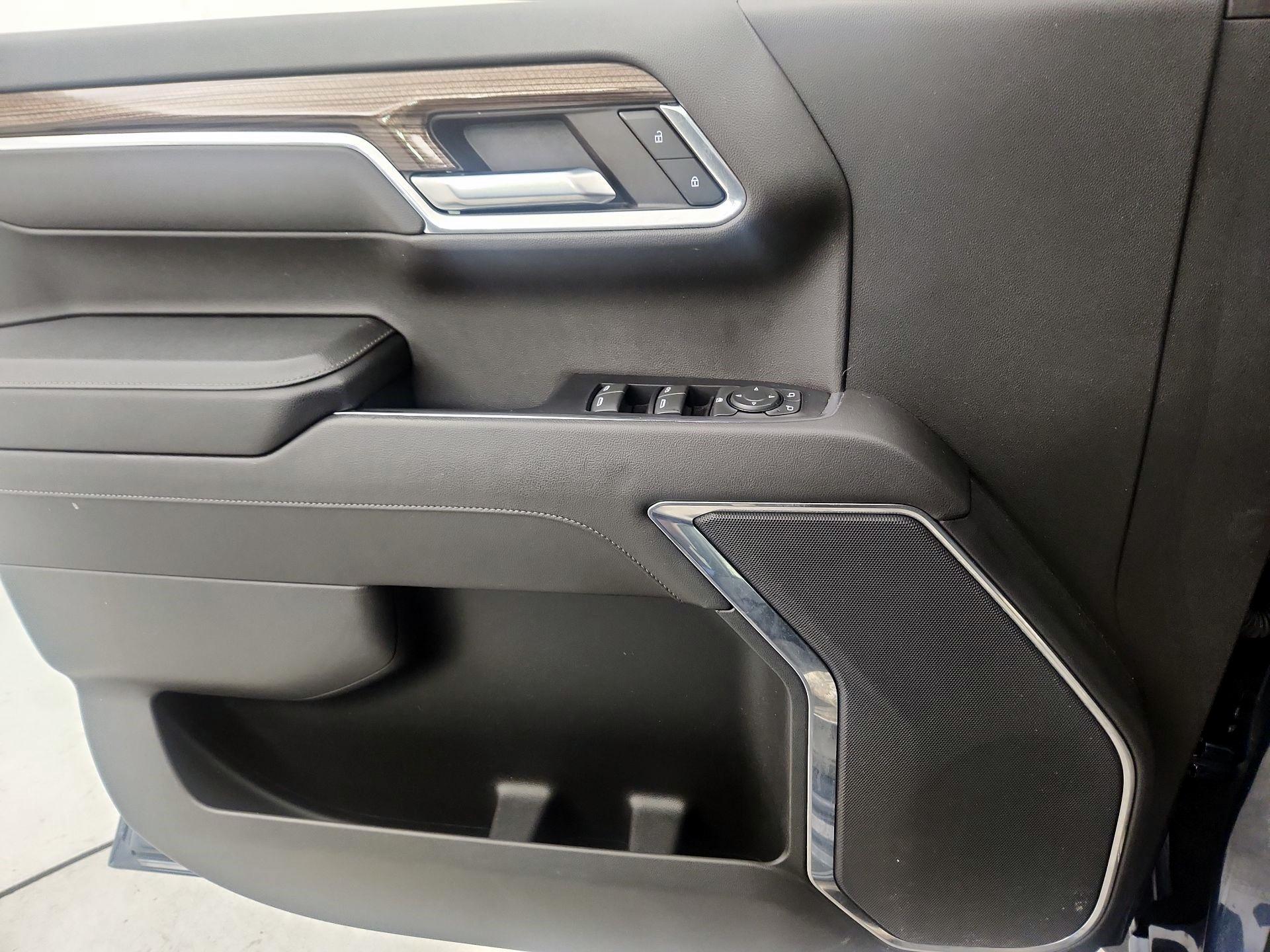 Thumbnail: 2023 Chevrolet Silverado 1500 - 12
