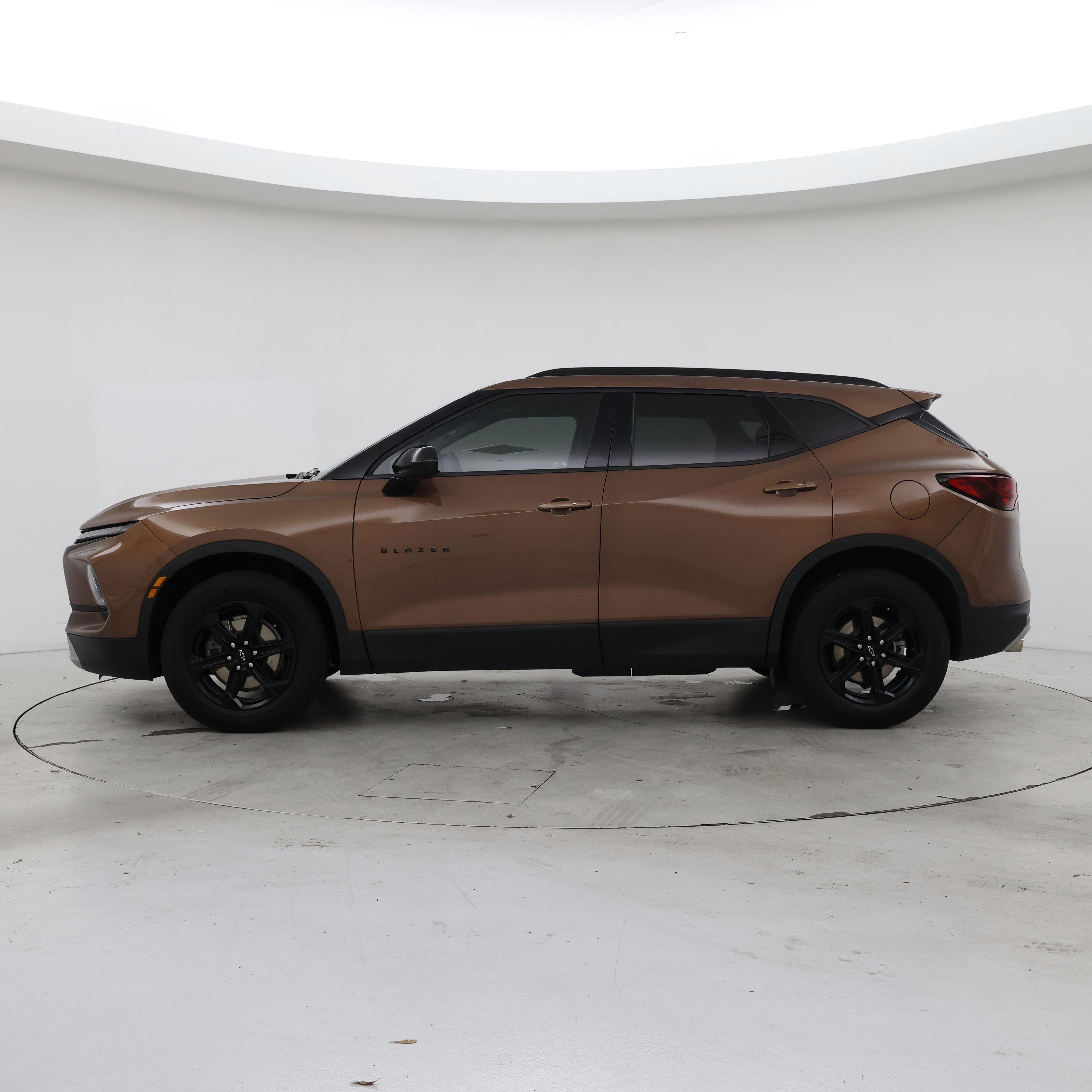 Thumbnail: 2023 Chevrolet Blazer - 3