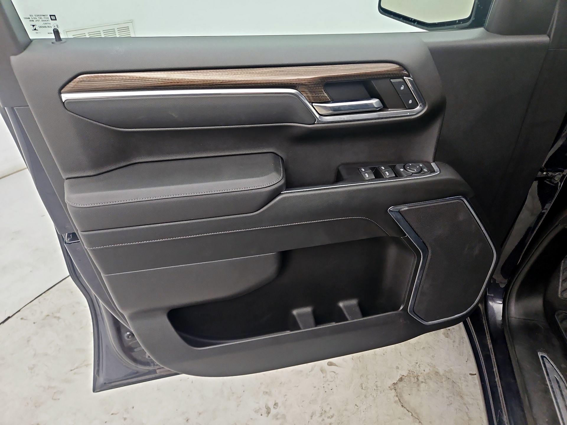 Thumbnail: 2023 Chevrolet Silverado 1500 - 12