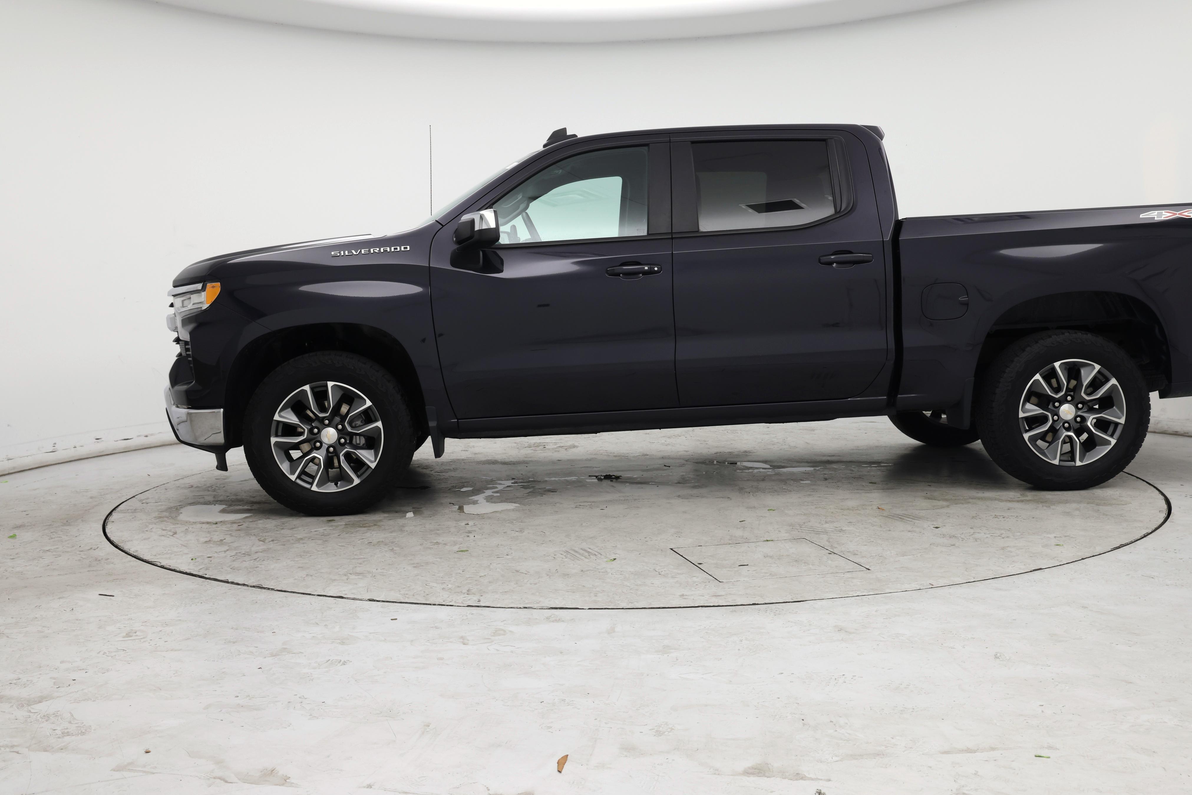Thumbnail: 2023 Chevrolet Silverado 1500 - 3