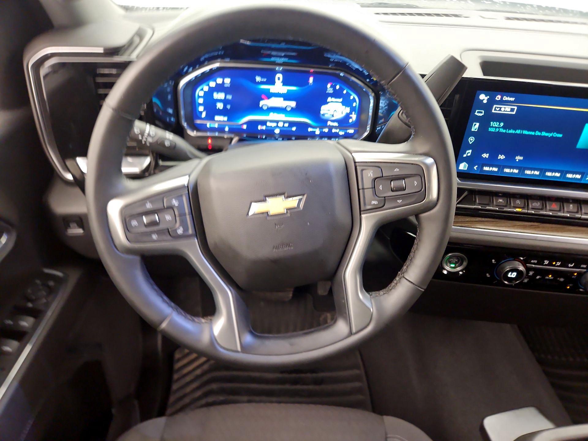 Thumbnail: 2023 Chevrolet Silverado 1500 - 10