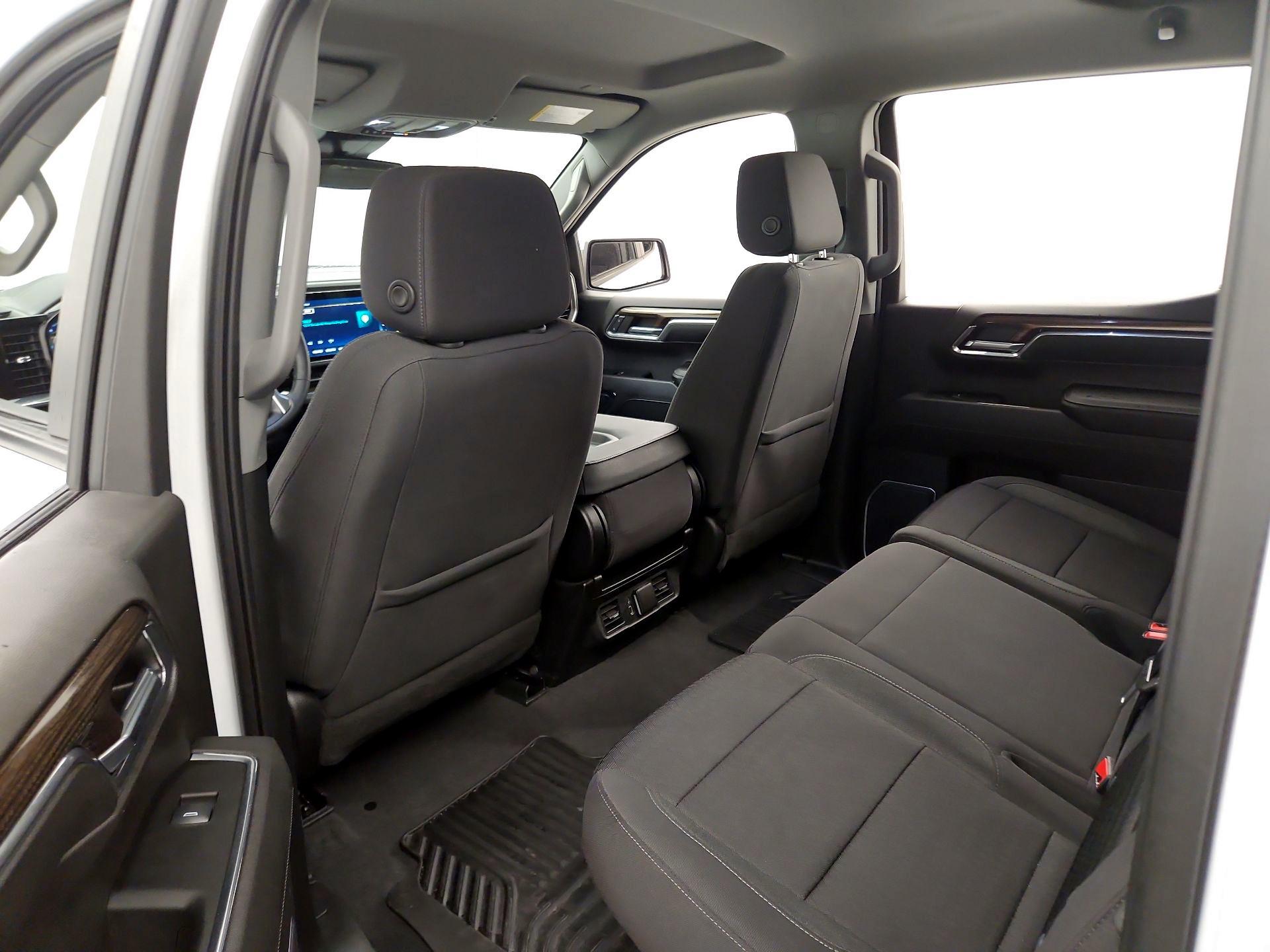 Thumbnail: 2023 Chevrolet Silverado 1500 - 19