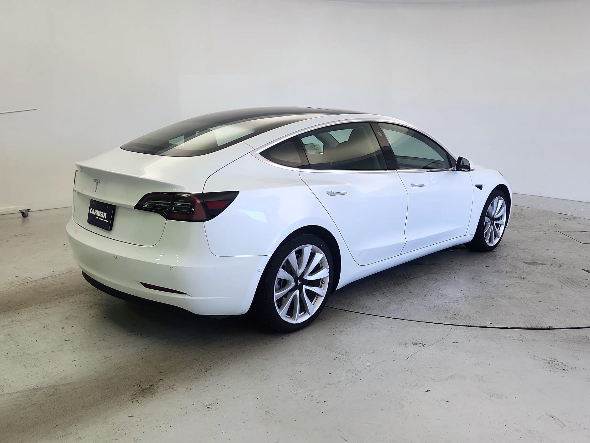 Thumbnail: 2020 Tesla Model 3 - 5