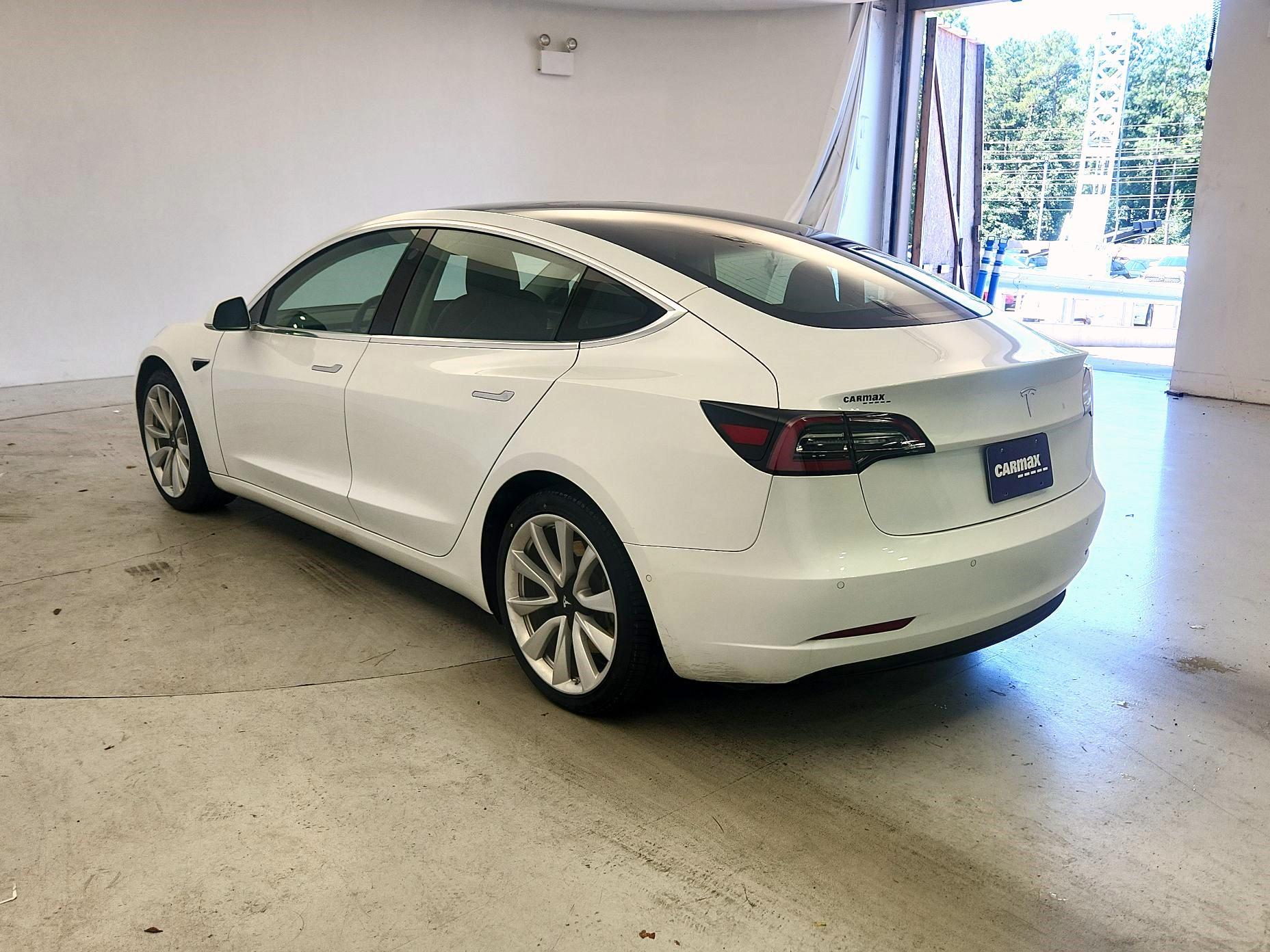 Thumbnail: 2020 Tesla Model 3 - 7