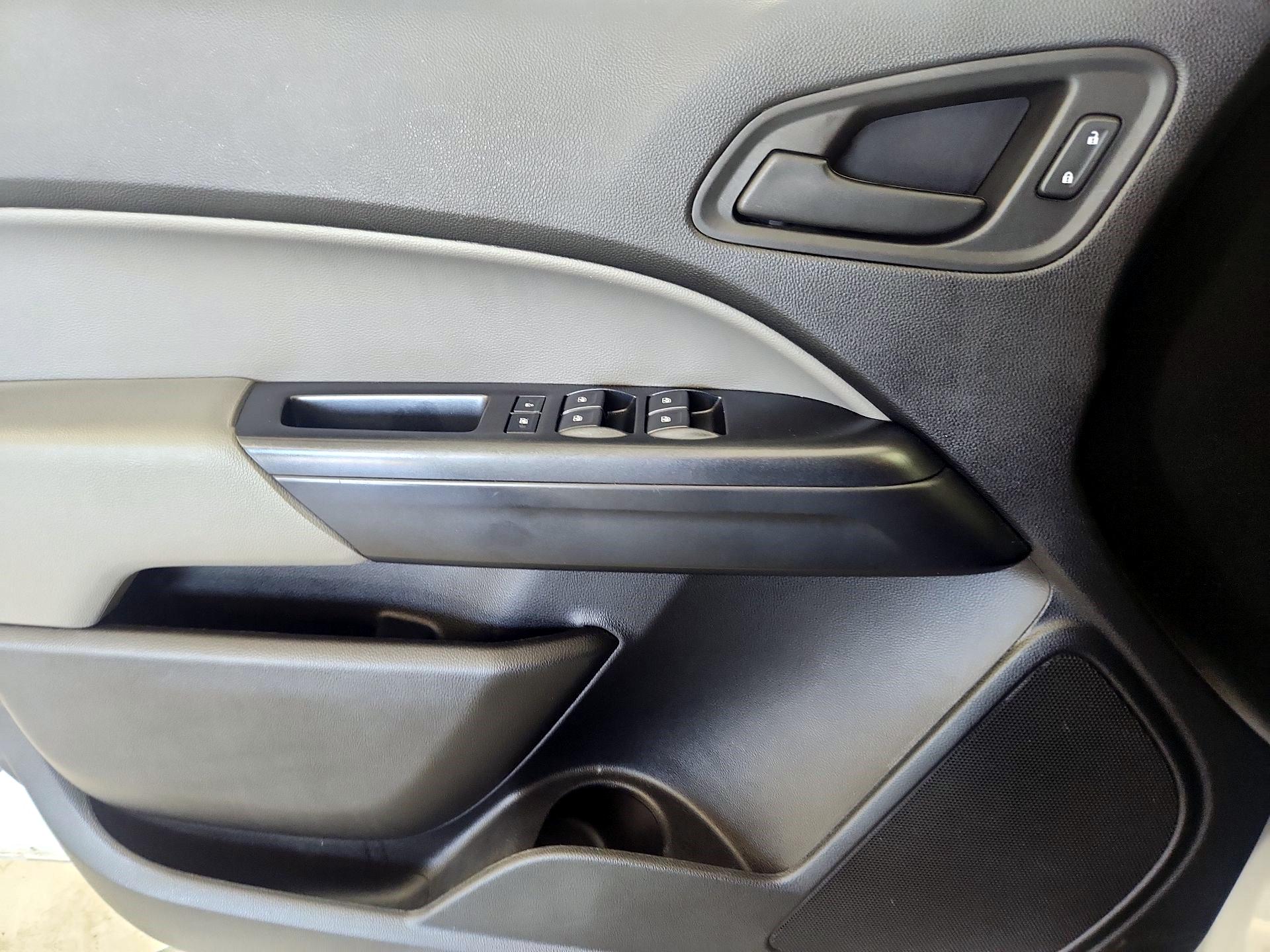 Thumbnail: 2021 Chevrolet Colorado - 12