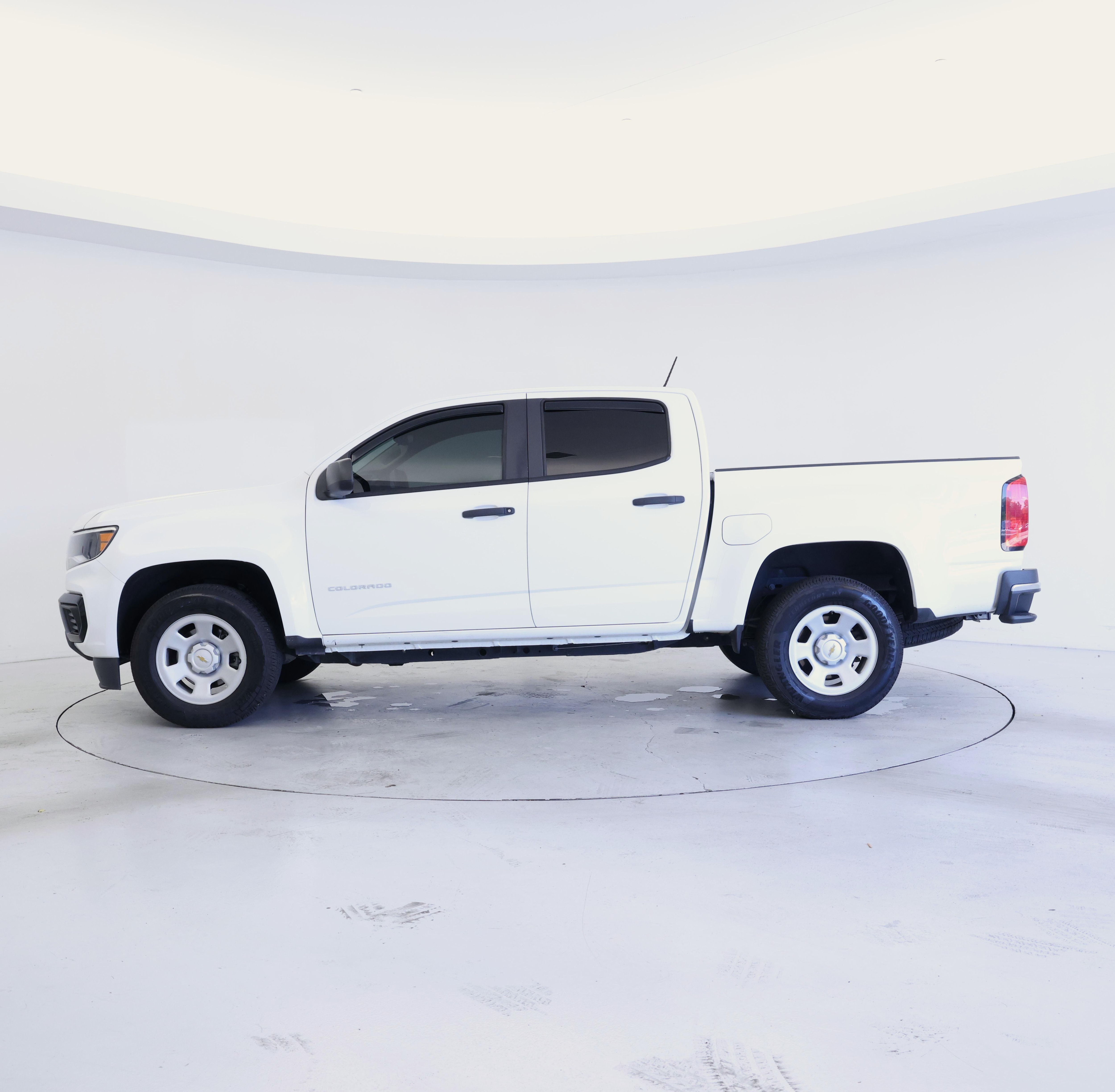 Thumbnail: 2021 Chevrolet Colorado - 3