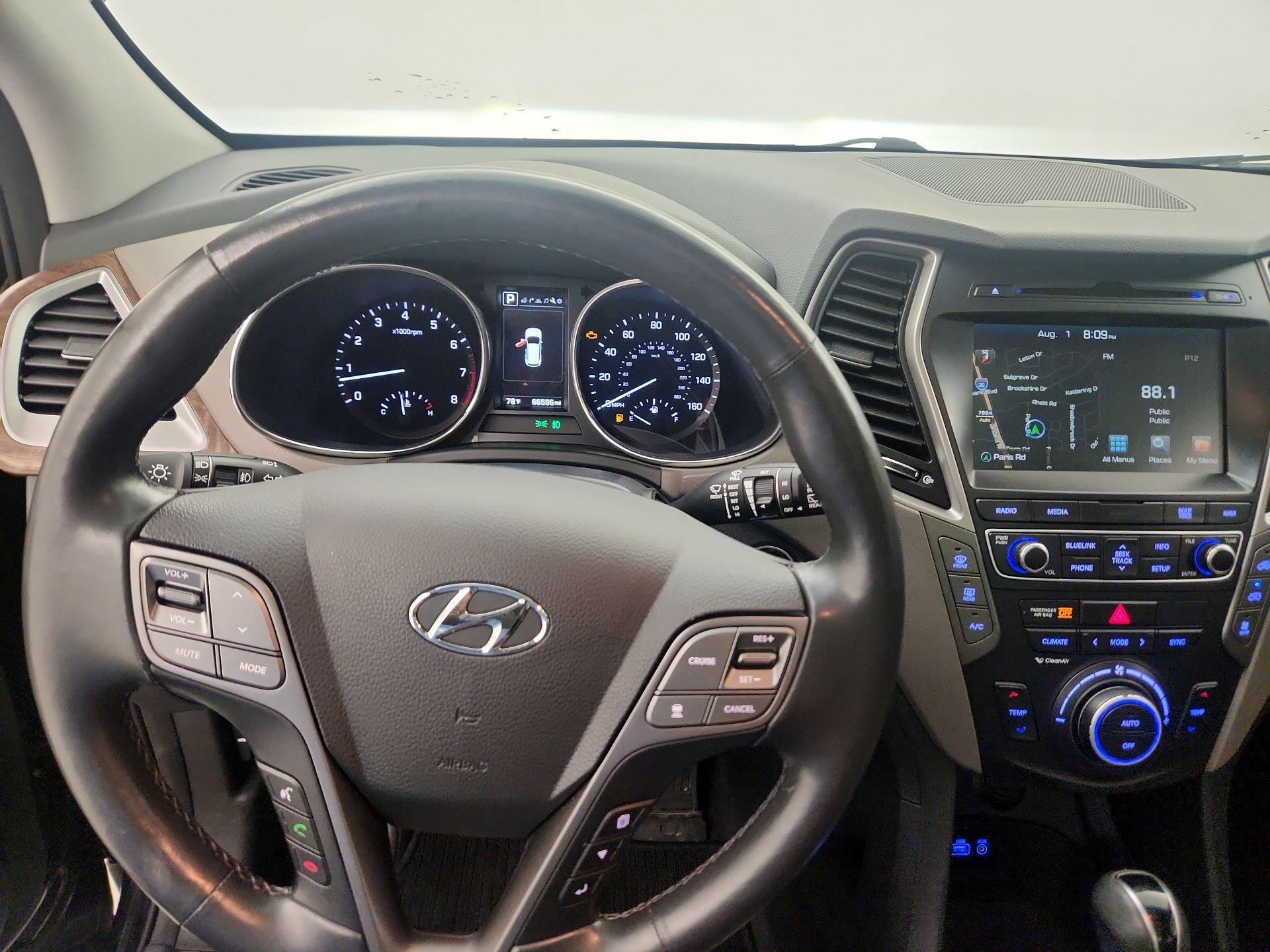 Thumbnail: 2017 Hyundai Santa Fe - 9