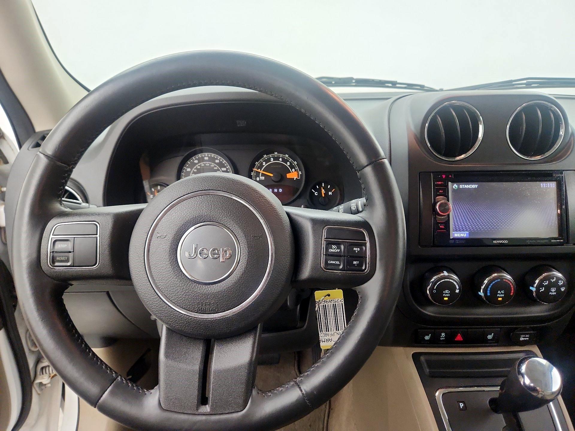 Thumbnail: 2014 Jeep Patriot - 9