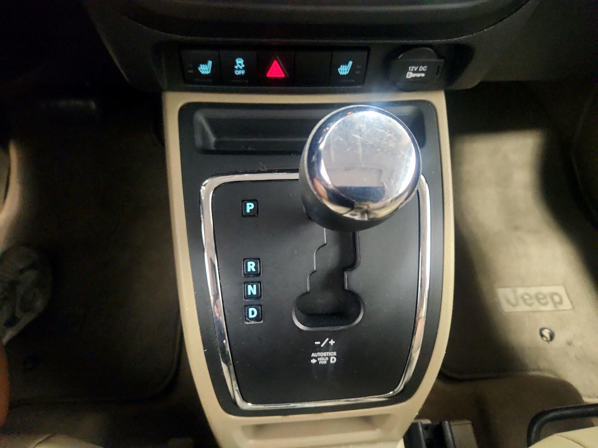 Thumbnail: 2014 Jeep Patriot - 15