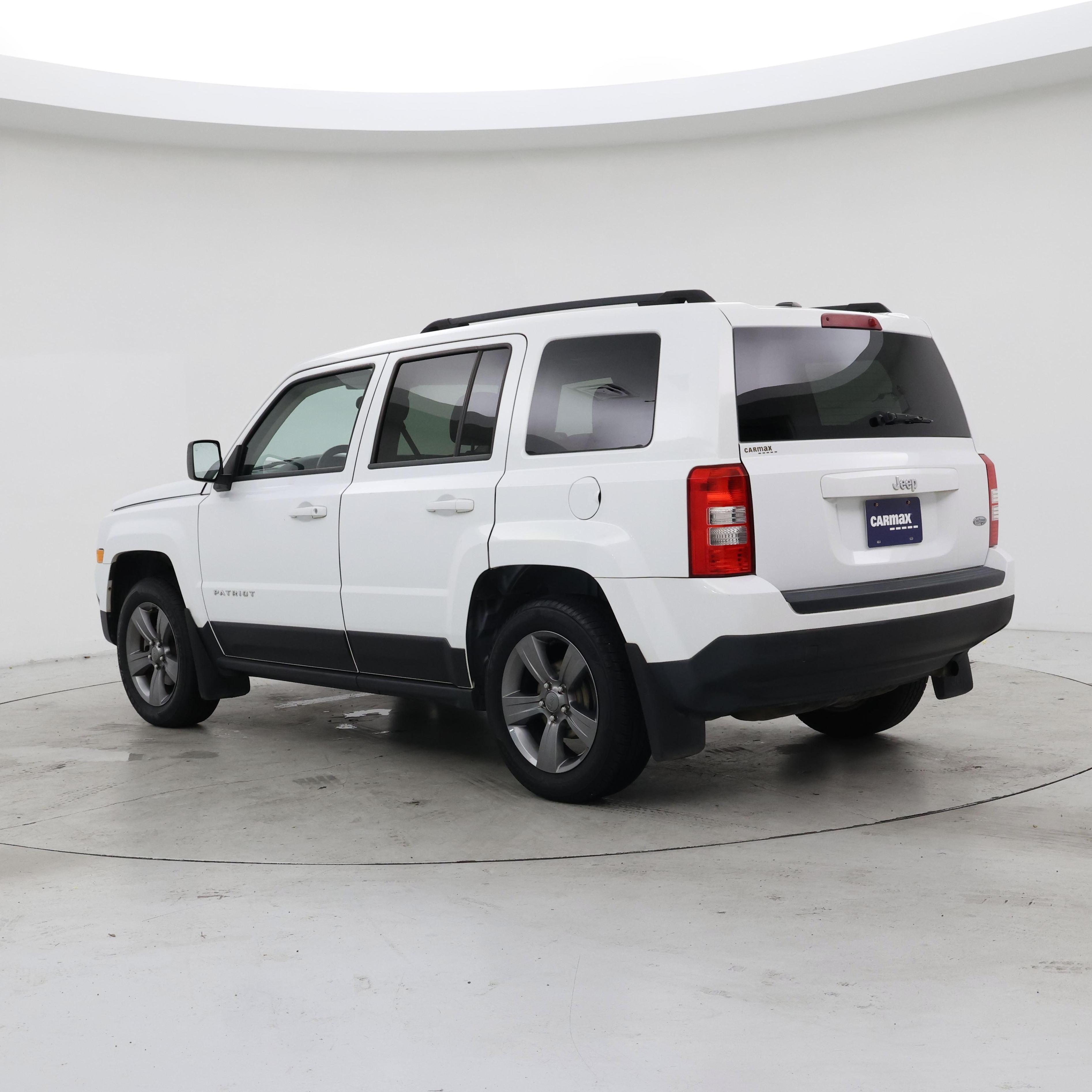 Thumbnail: 2014 Jeep Patriot - 2