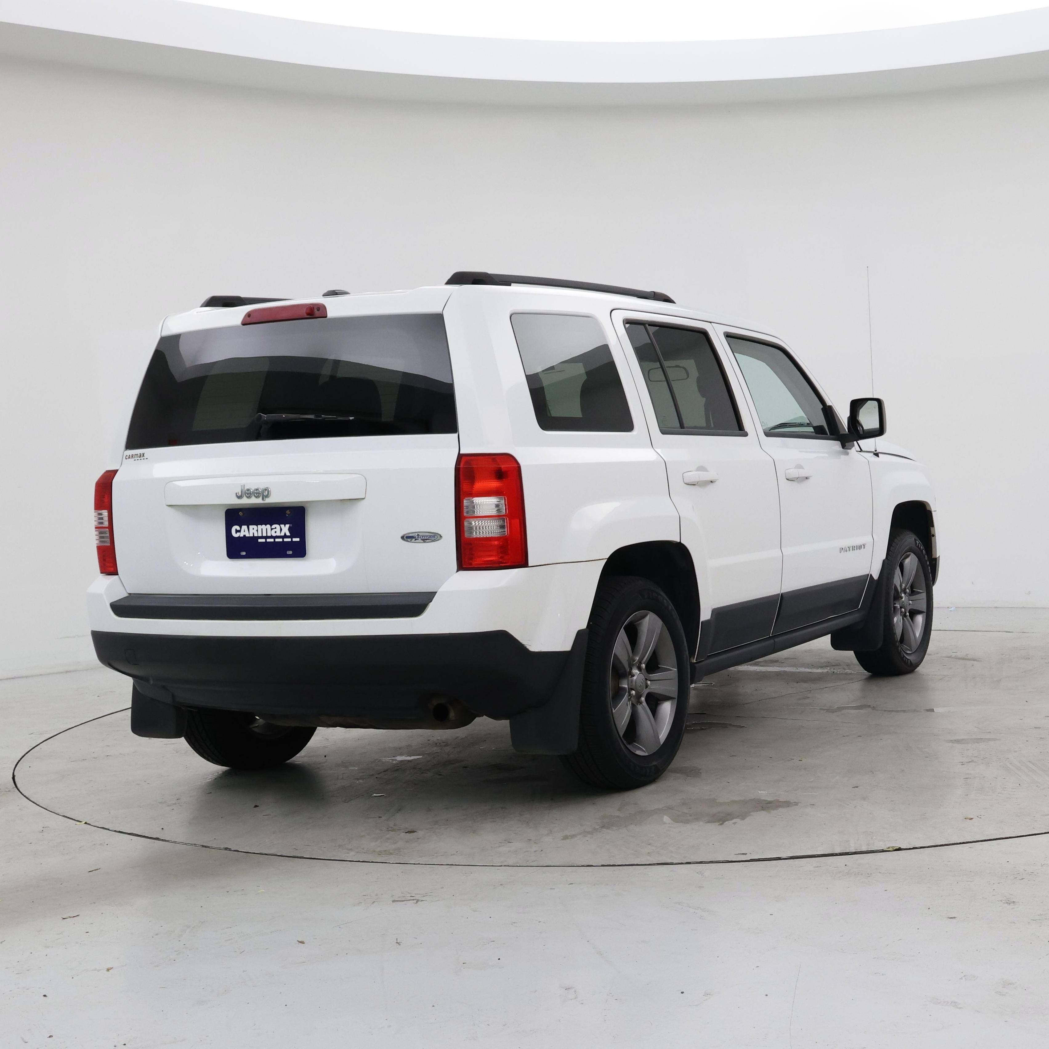 Thumbnail: 2014 Jeep Patriot - 8