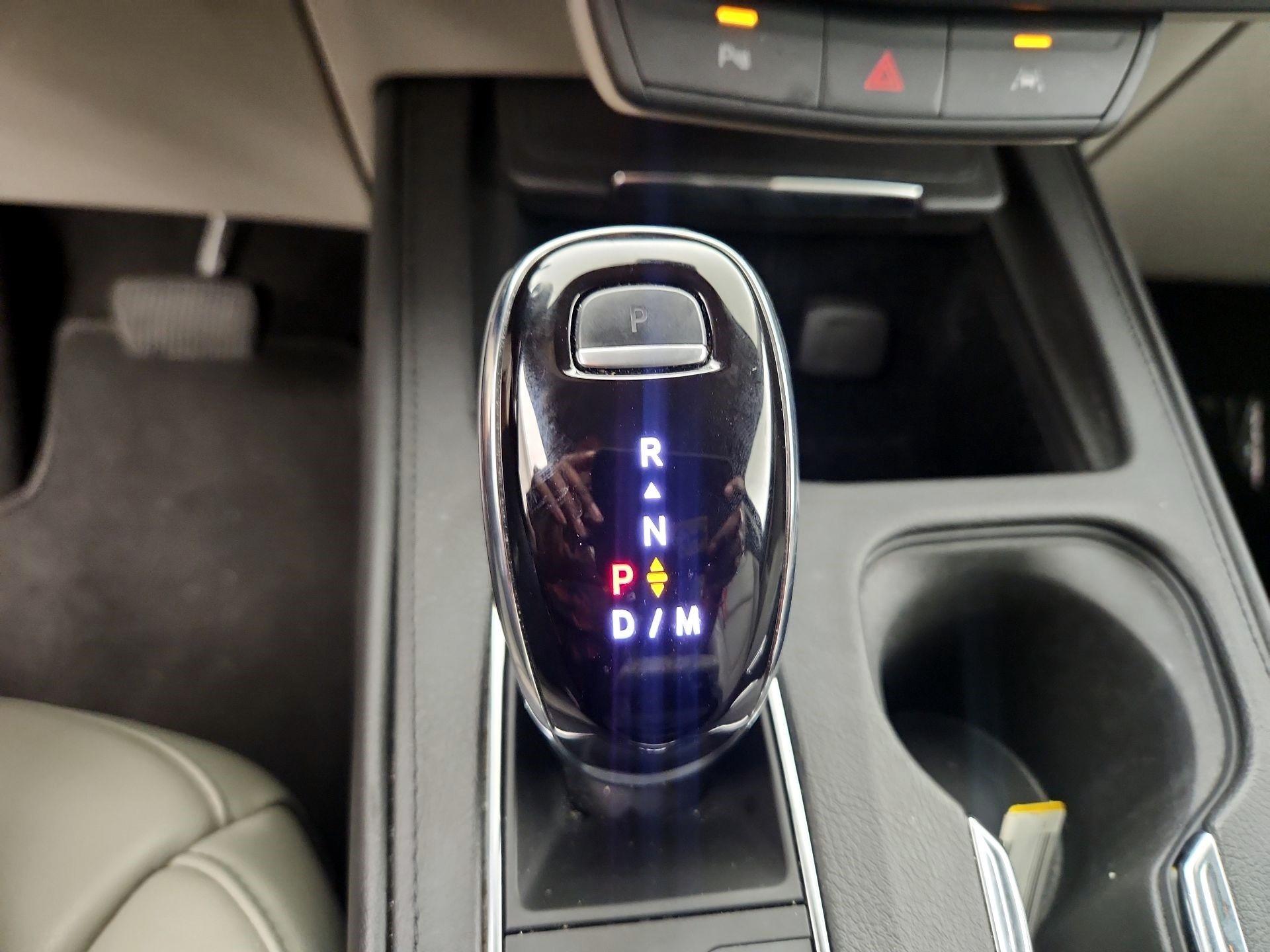 Thumbnail: 2023 Cadillac XT4 - 17