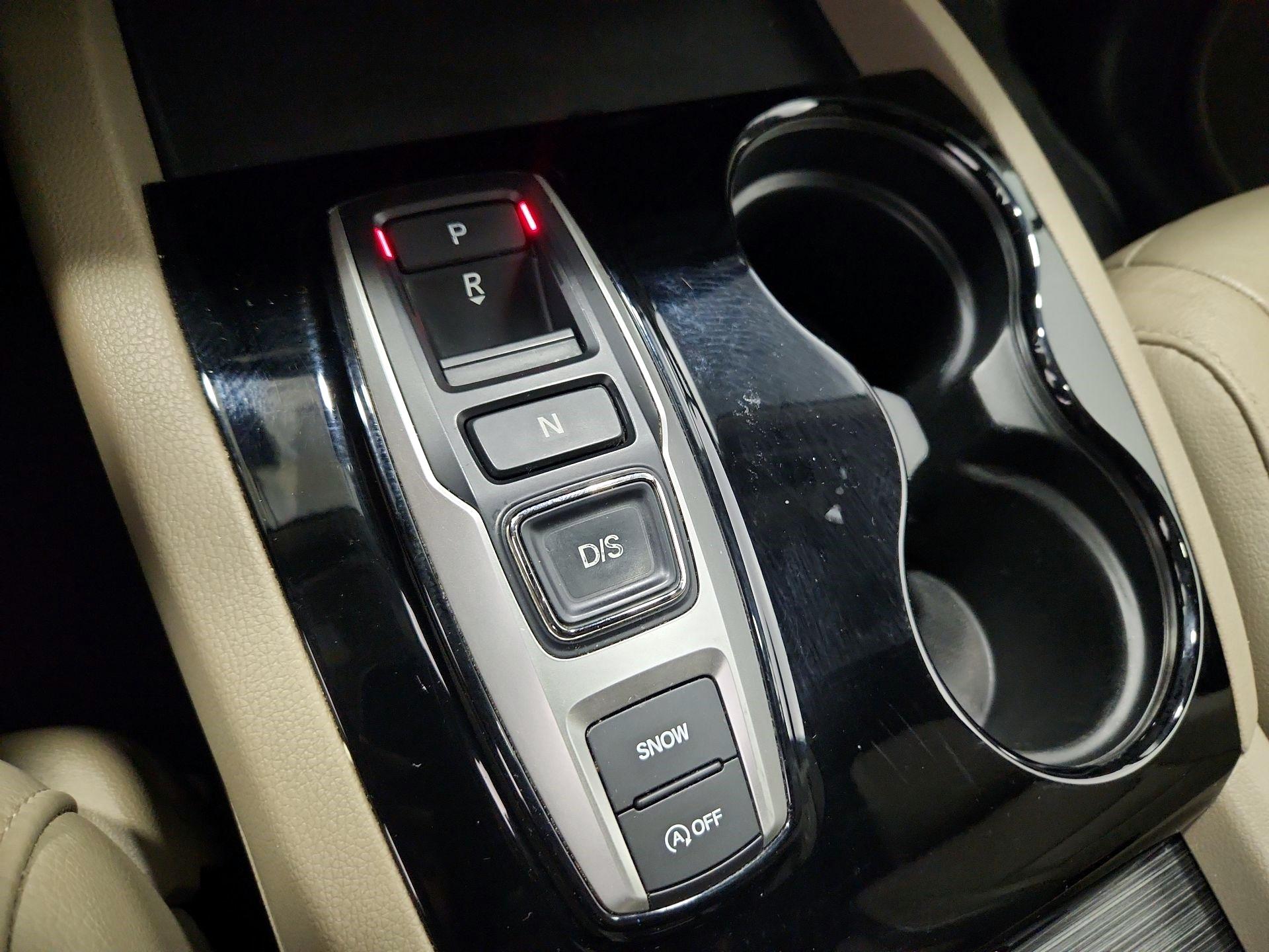 Thumbnail: 2017 Honda Pilot - 17