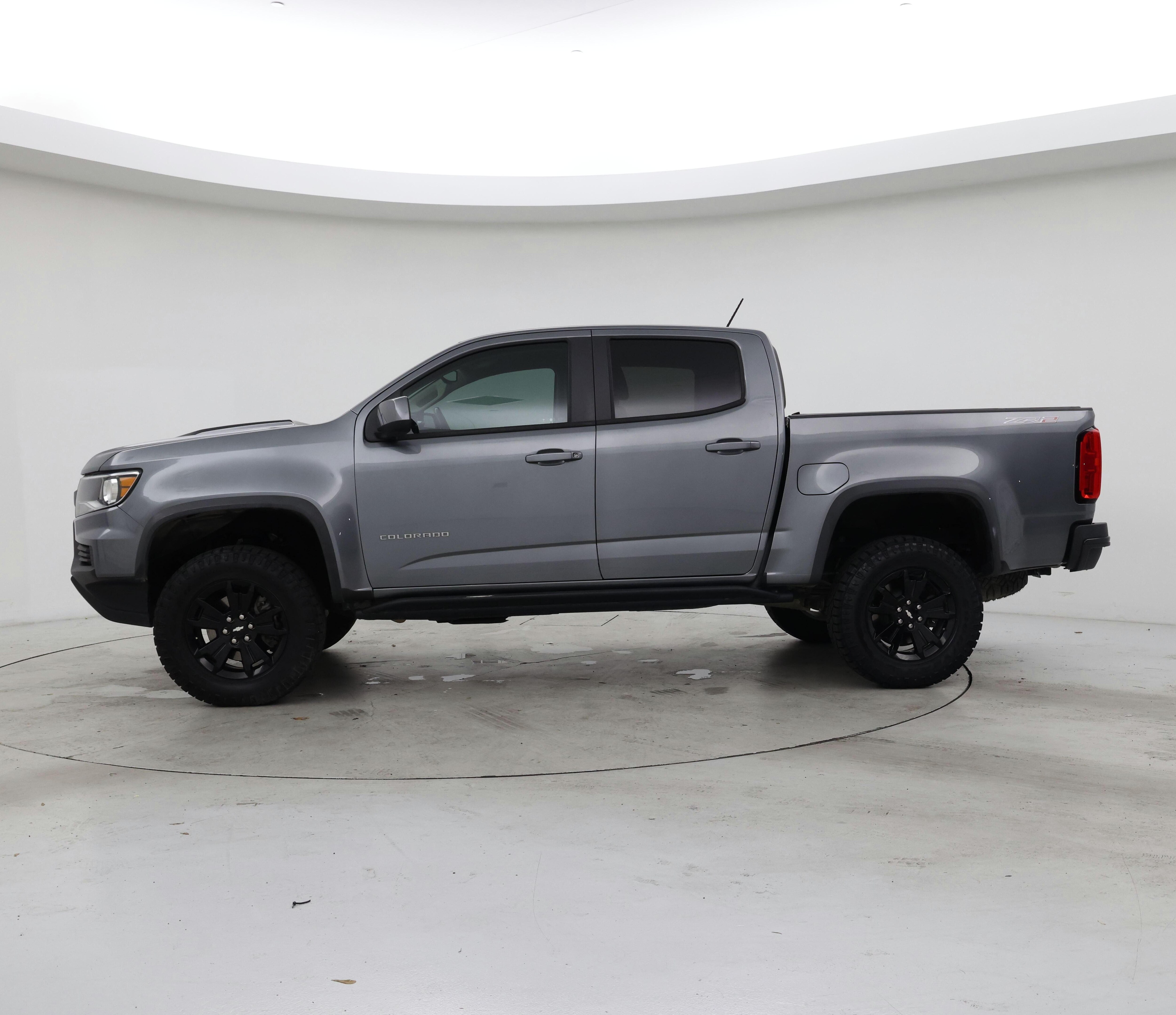 Thumbnail: 2022 Chevrolet Colorado - 3