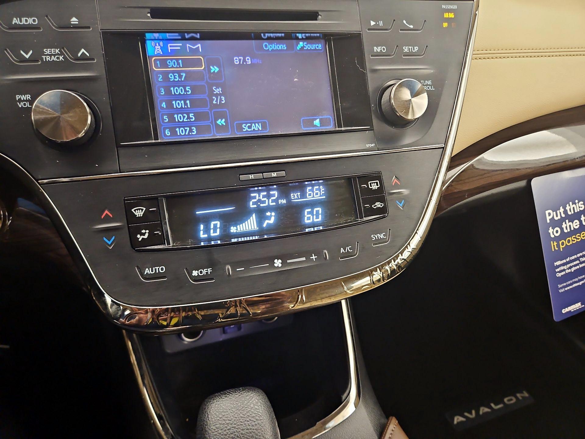 Thumbnail: 2013 Toyota Avalon - 15