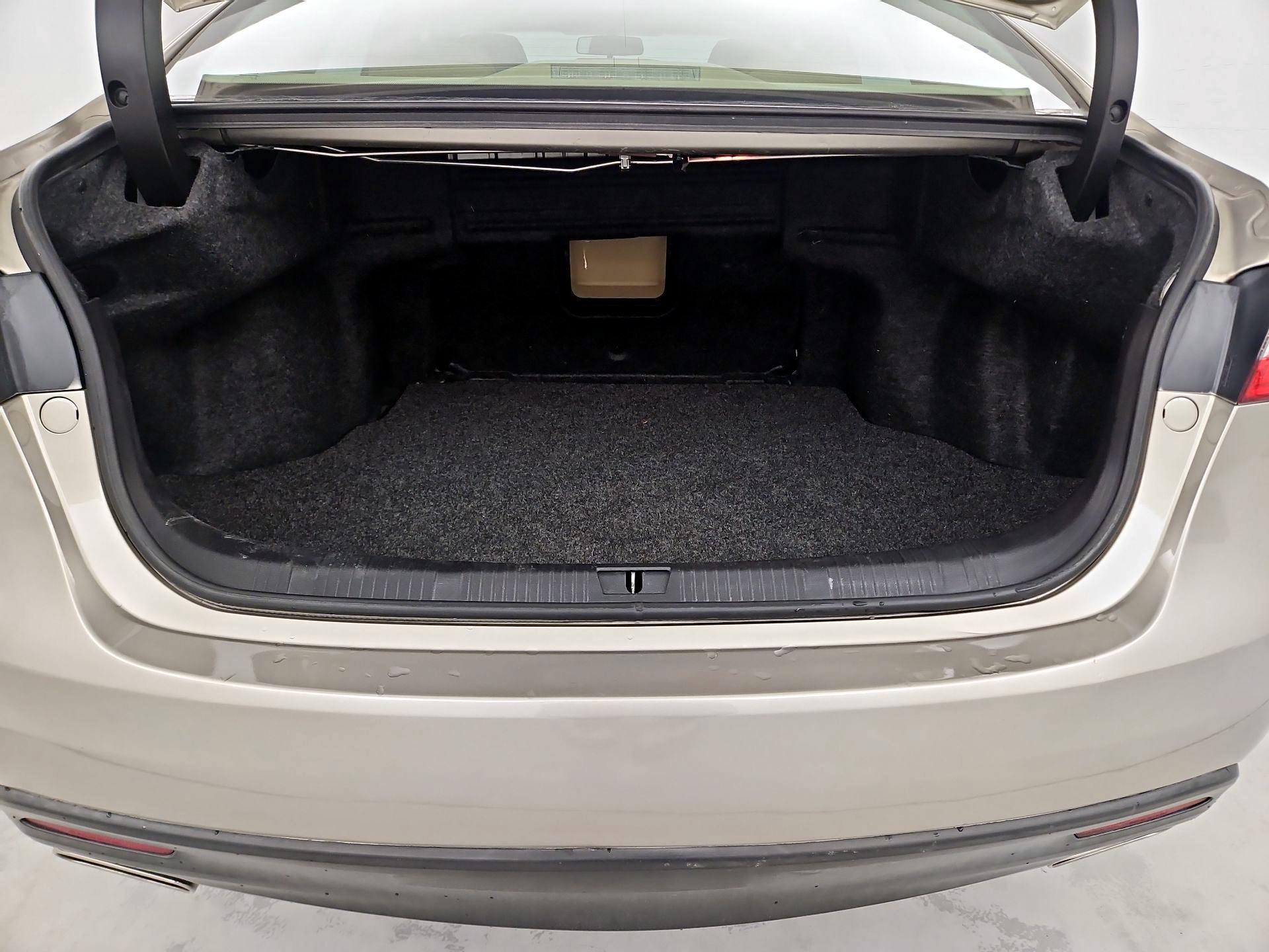 Thumbnail: 2013 Toyota Avalon - 19
