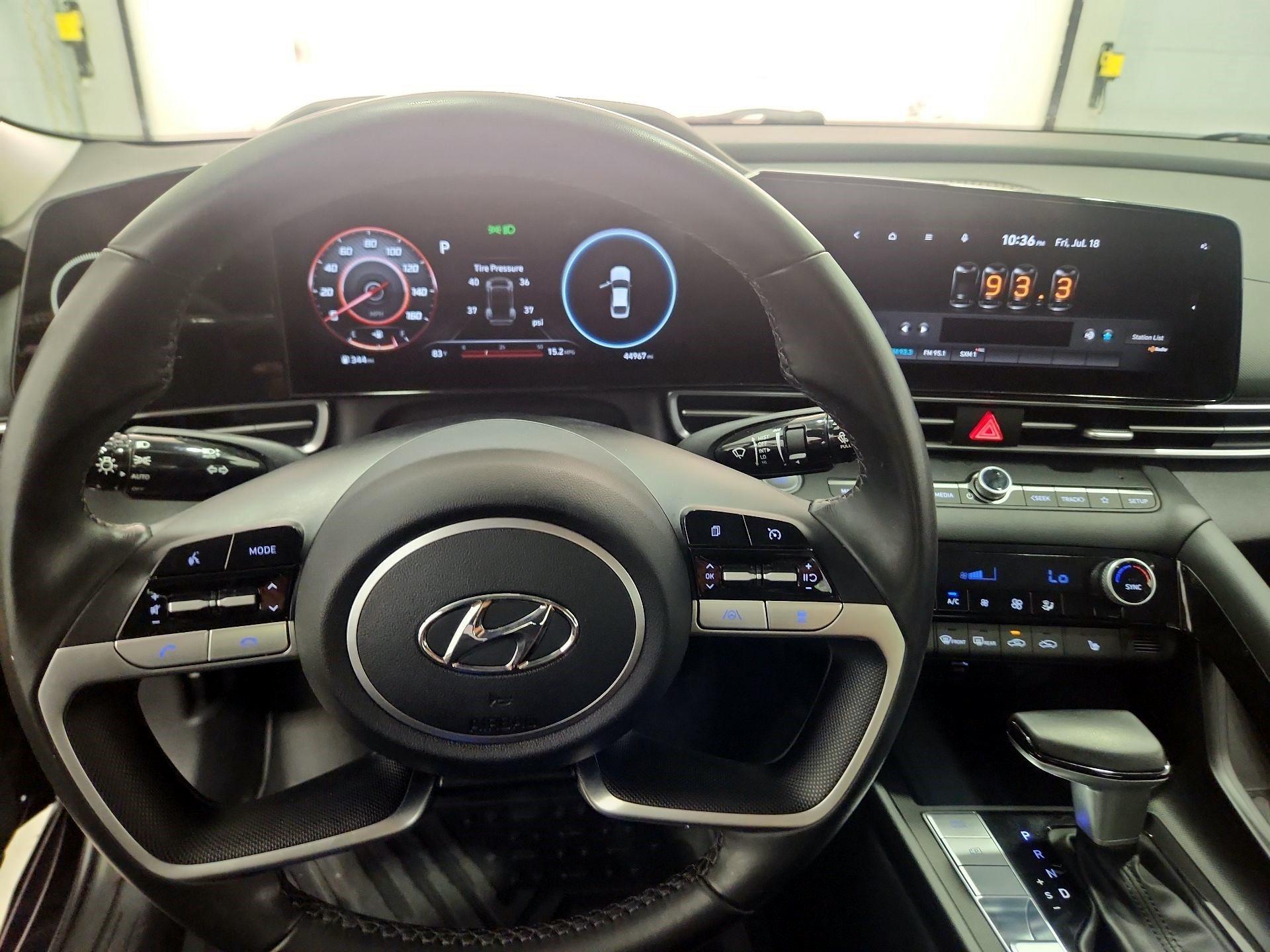 Thumbnail: 2023 Hyundai Elantra - 9