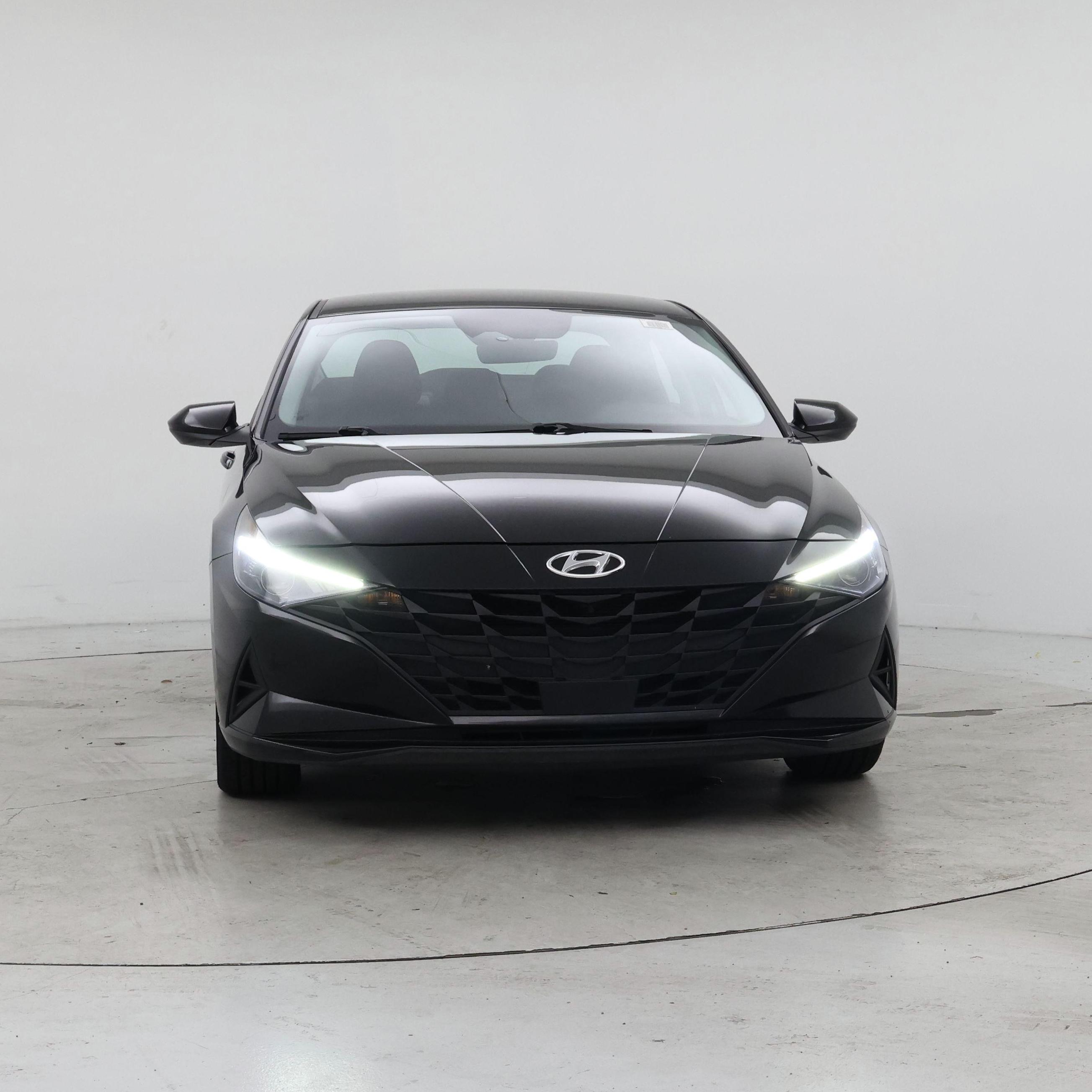 Thumbnail: 2023 Hyundai Elantra - 5