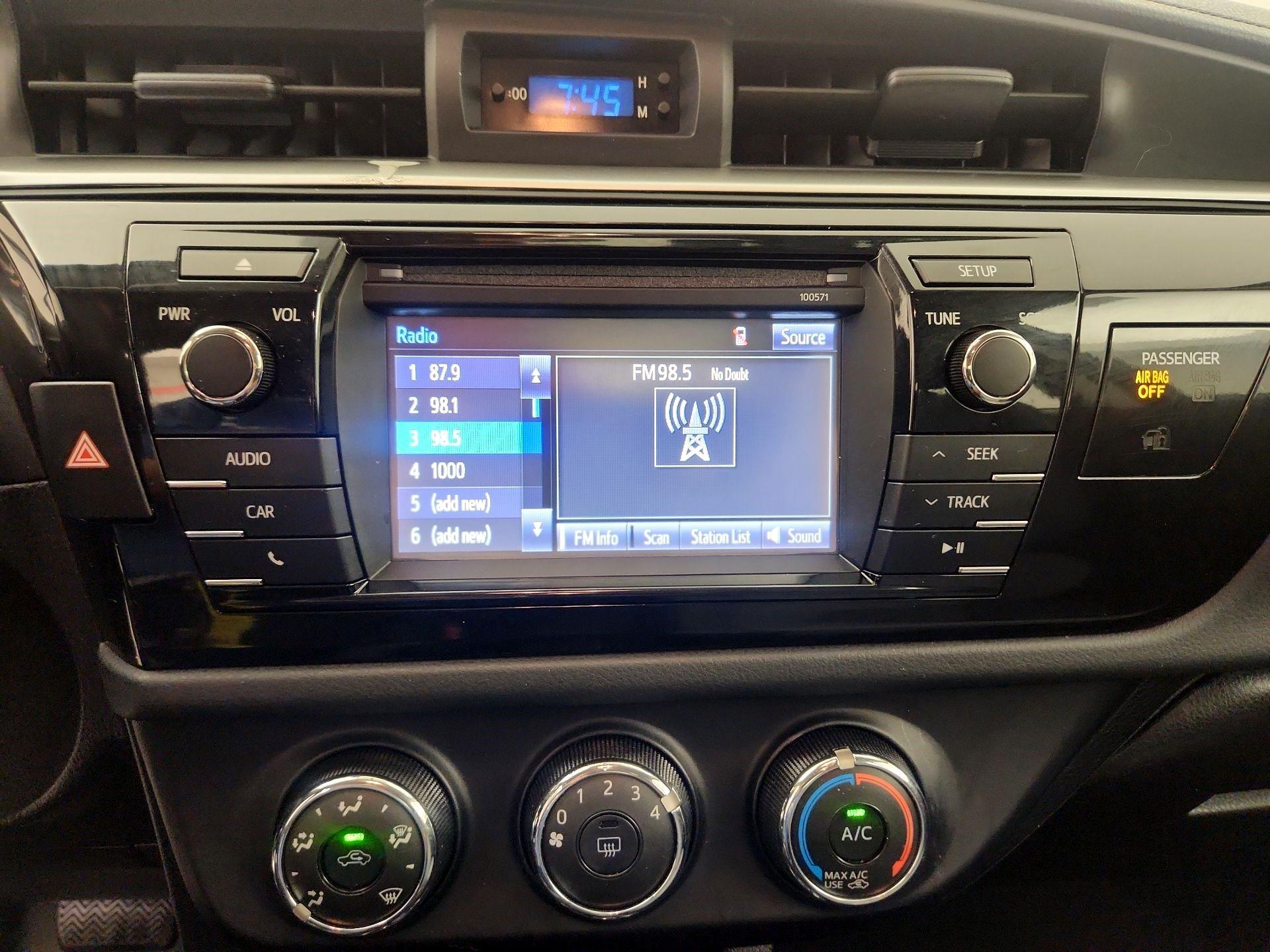 Thumbnail: 2016 Toyota Corolla - 14