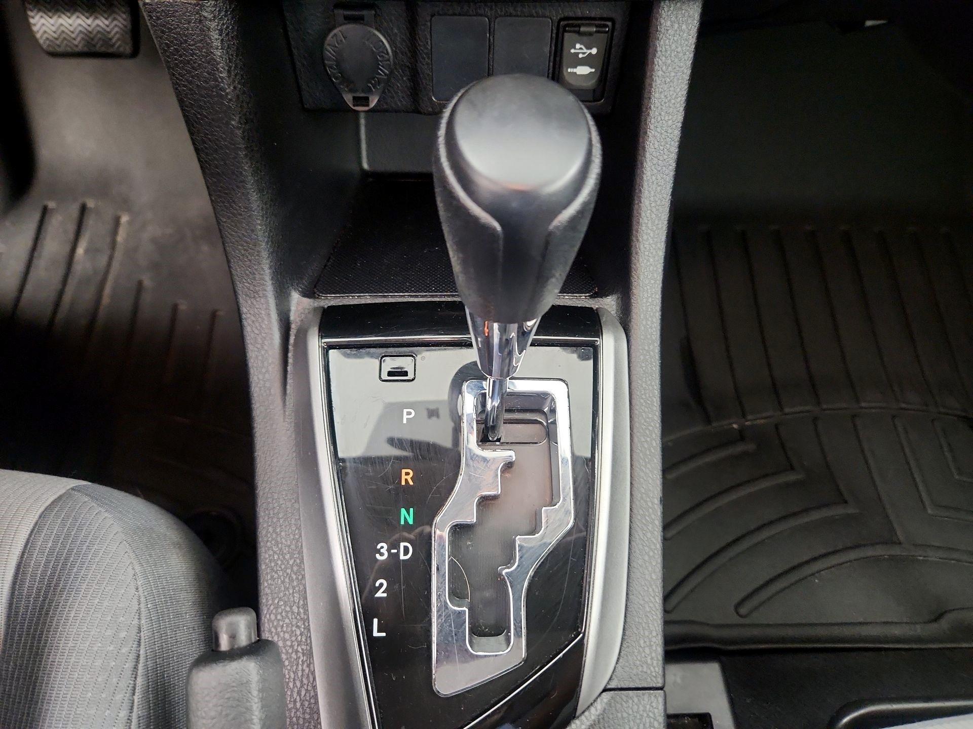 Thumbnail: 2016 Toyota Corolla - 16