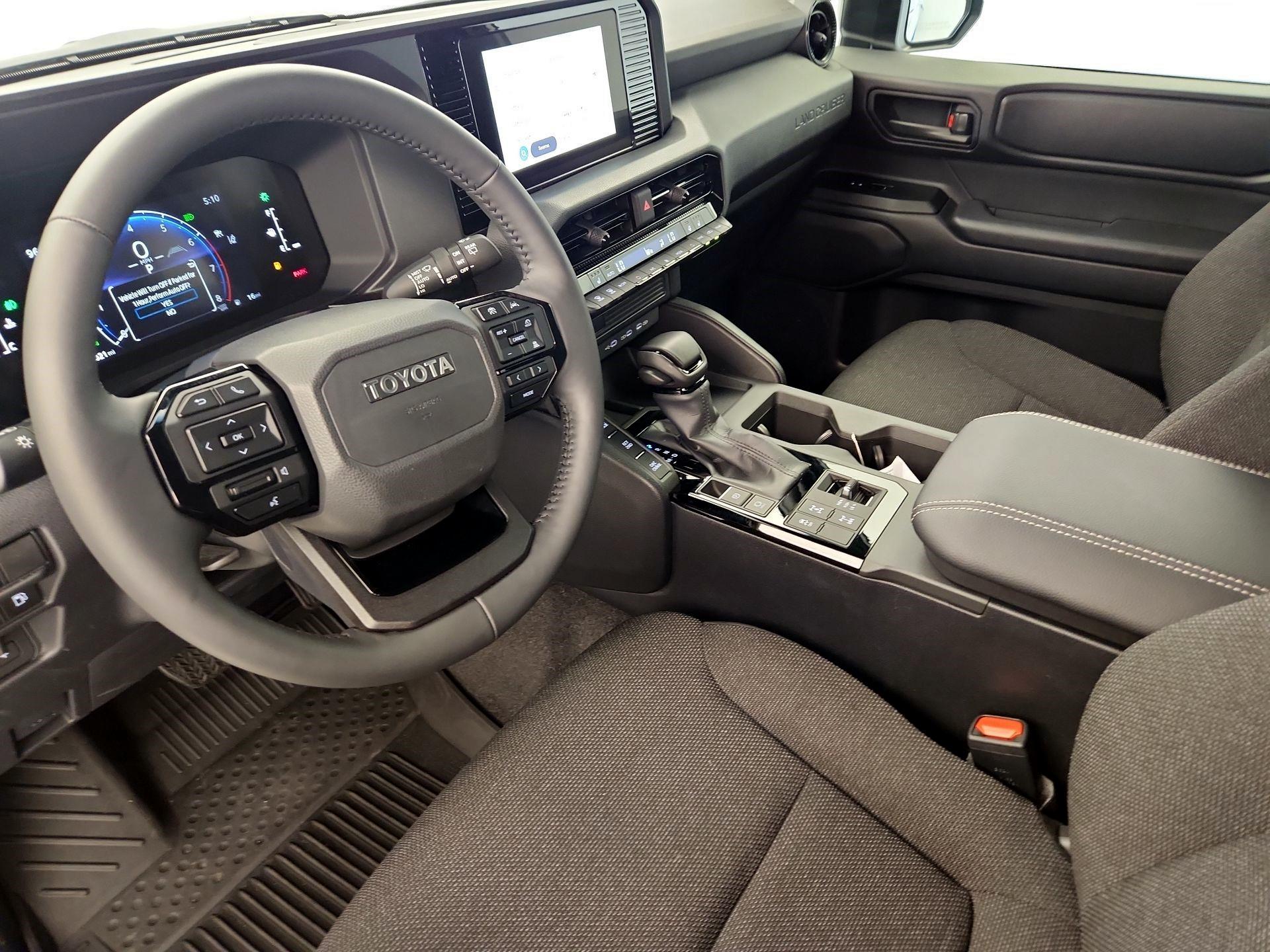 Thumbnail: 2025 Toyota Land Cruiser - 11