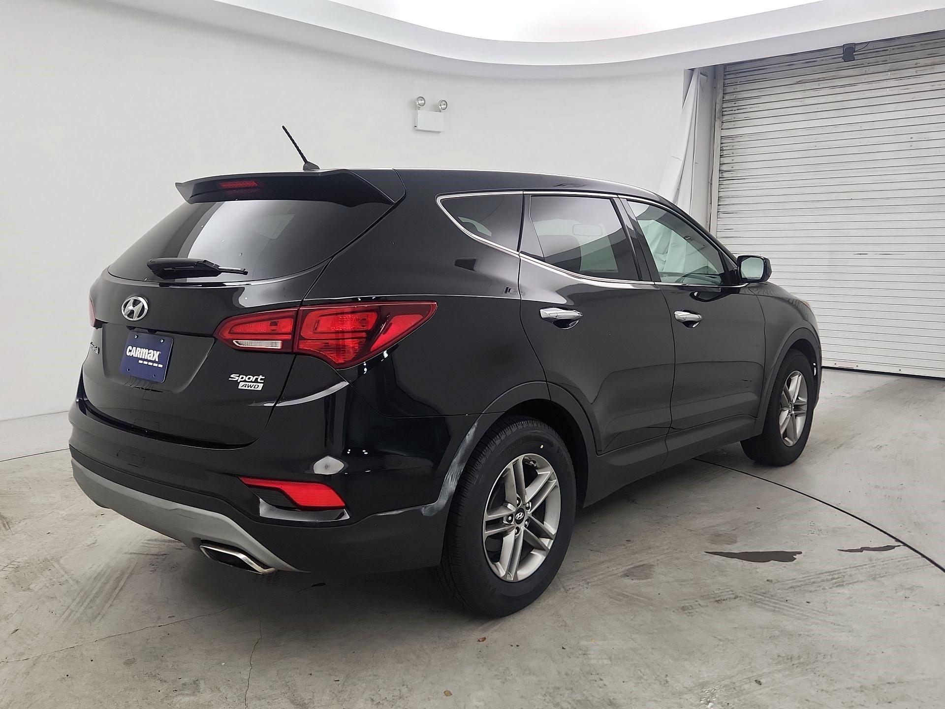 Thumbnail: 2018 Hyundai Santa Fe - 5