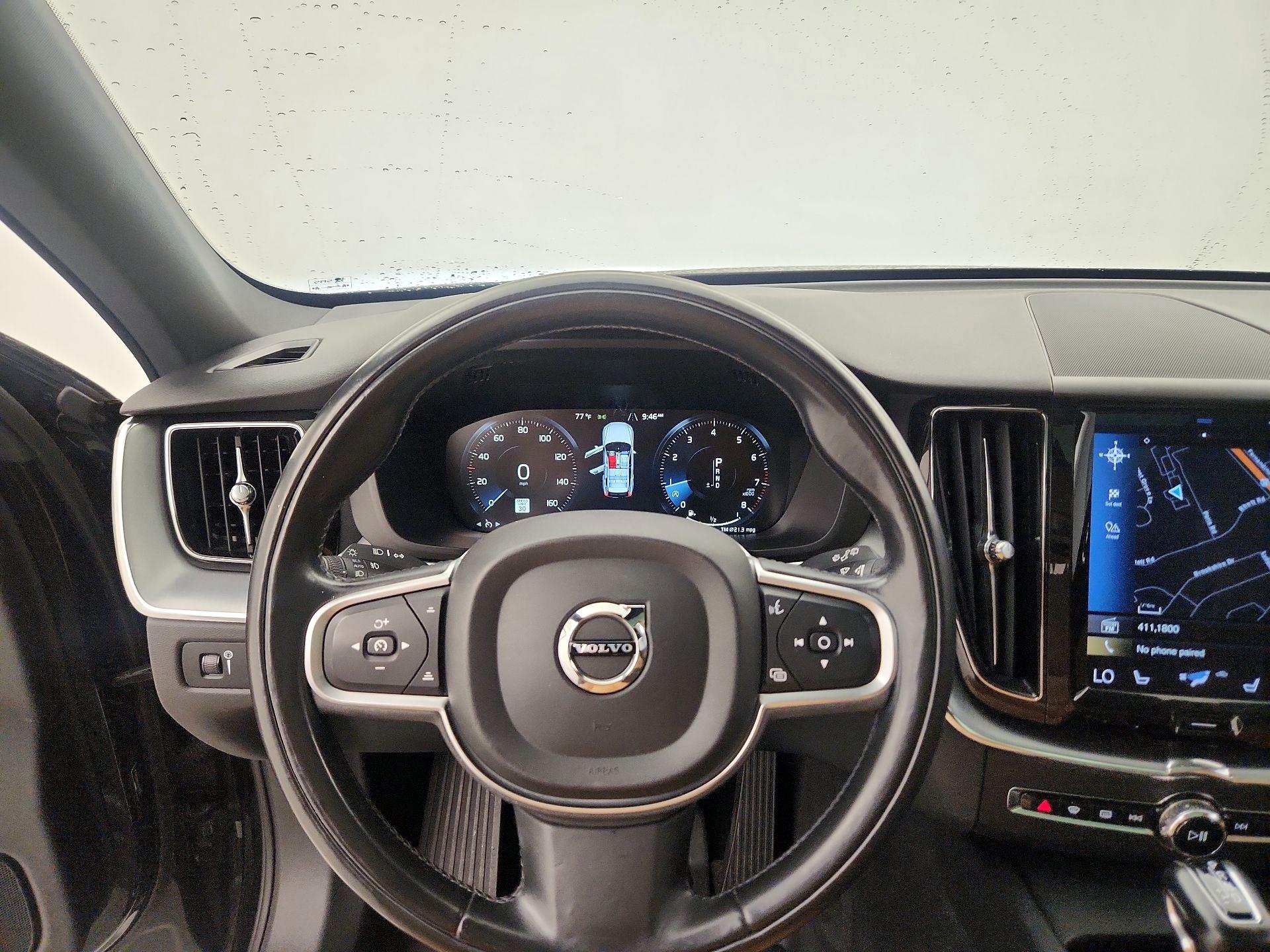 Thumbnail: 2018 Volvo XC60 - 10