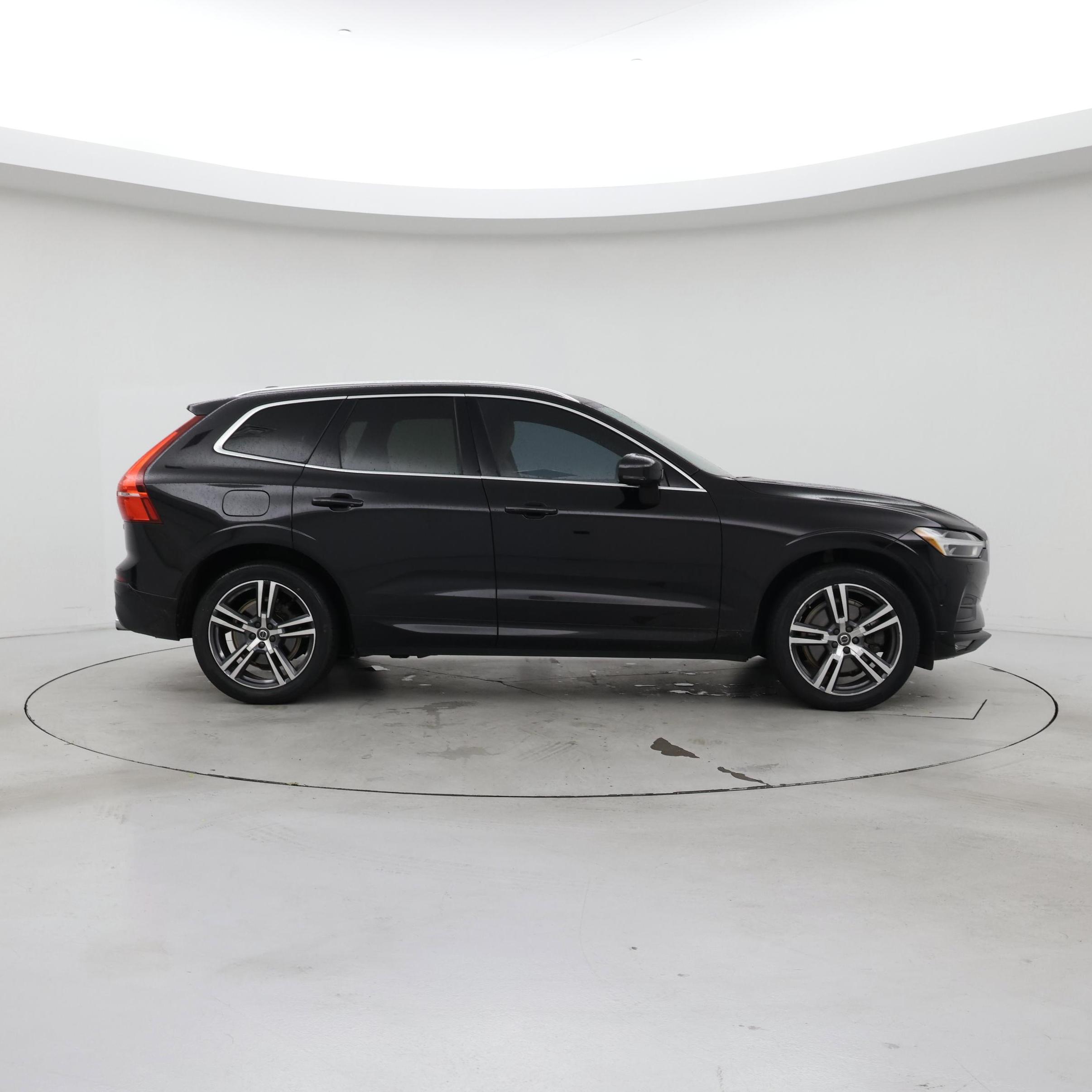 Thumbnail: 2018 Volvo XC60 - 7