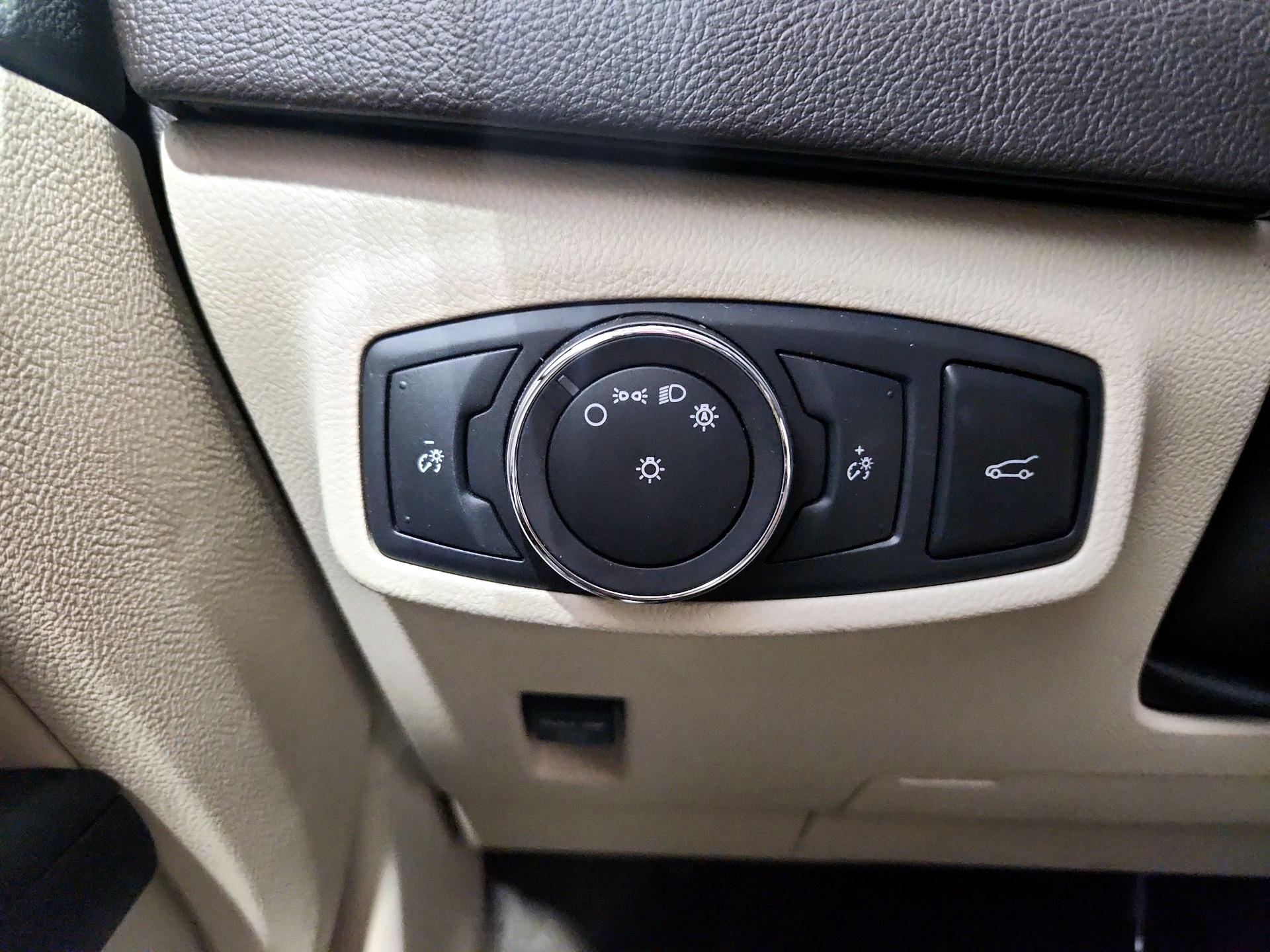 Thumbnail: 2018 Lincoln MKC - 13