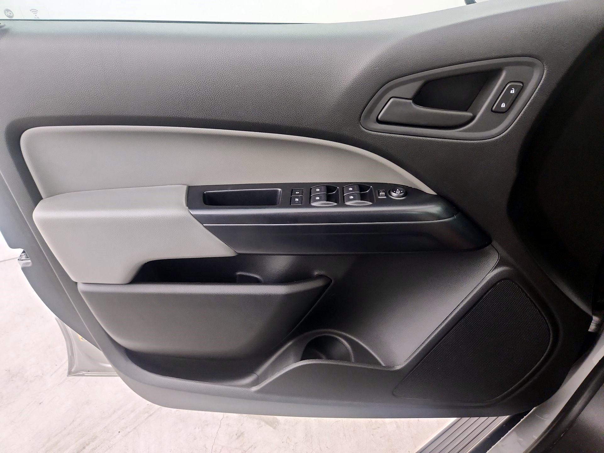 Thumbnail: 2019 Chevrolet Colorado - 10