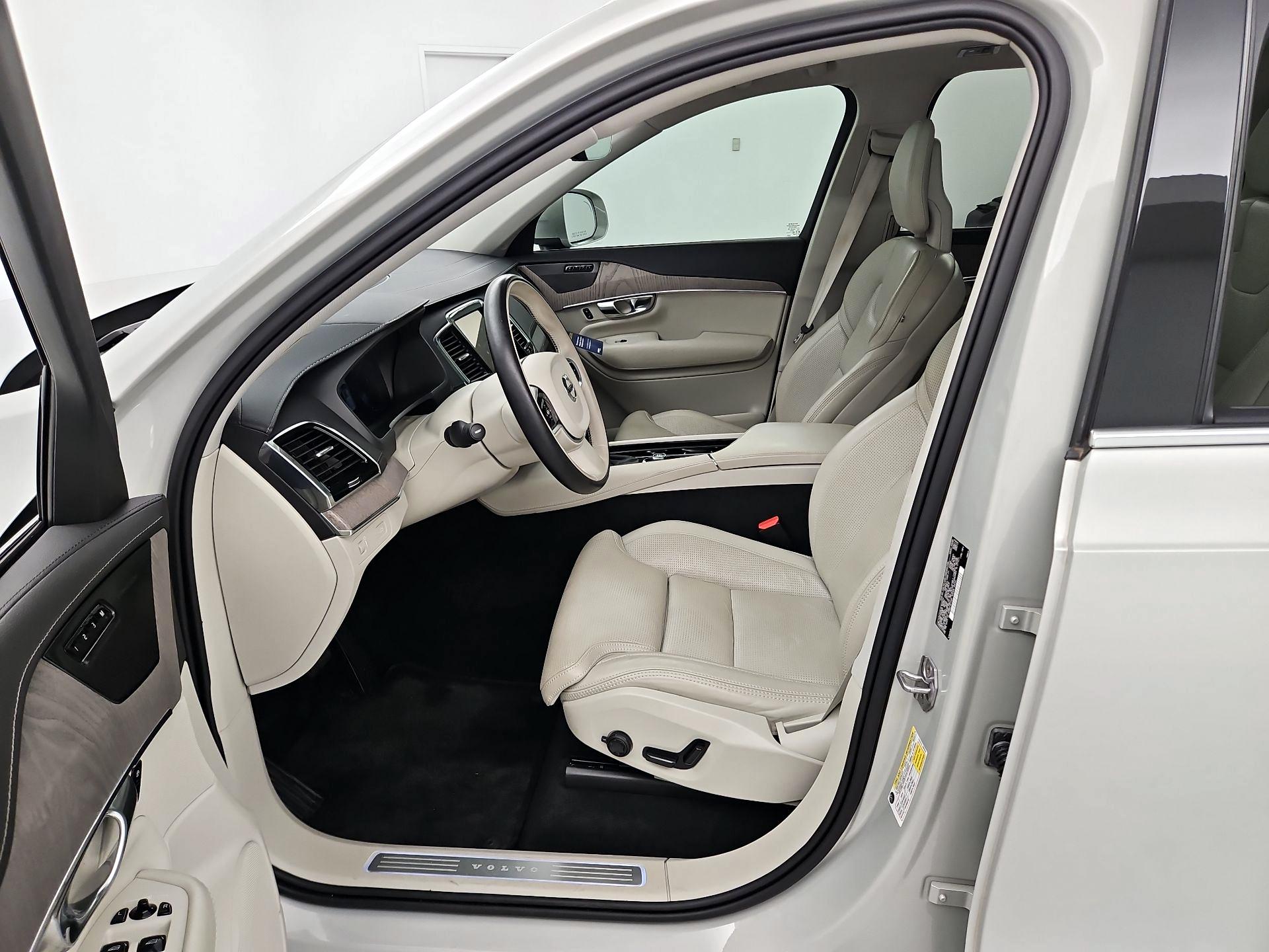 Thumbnail: 2020 Volvo XC90 - 11