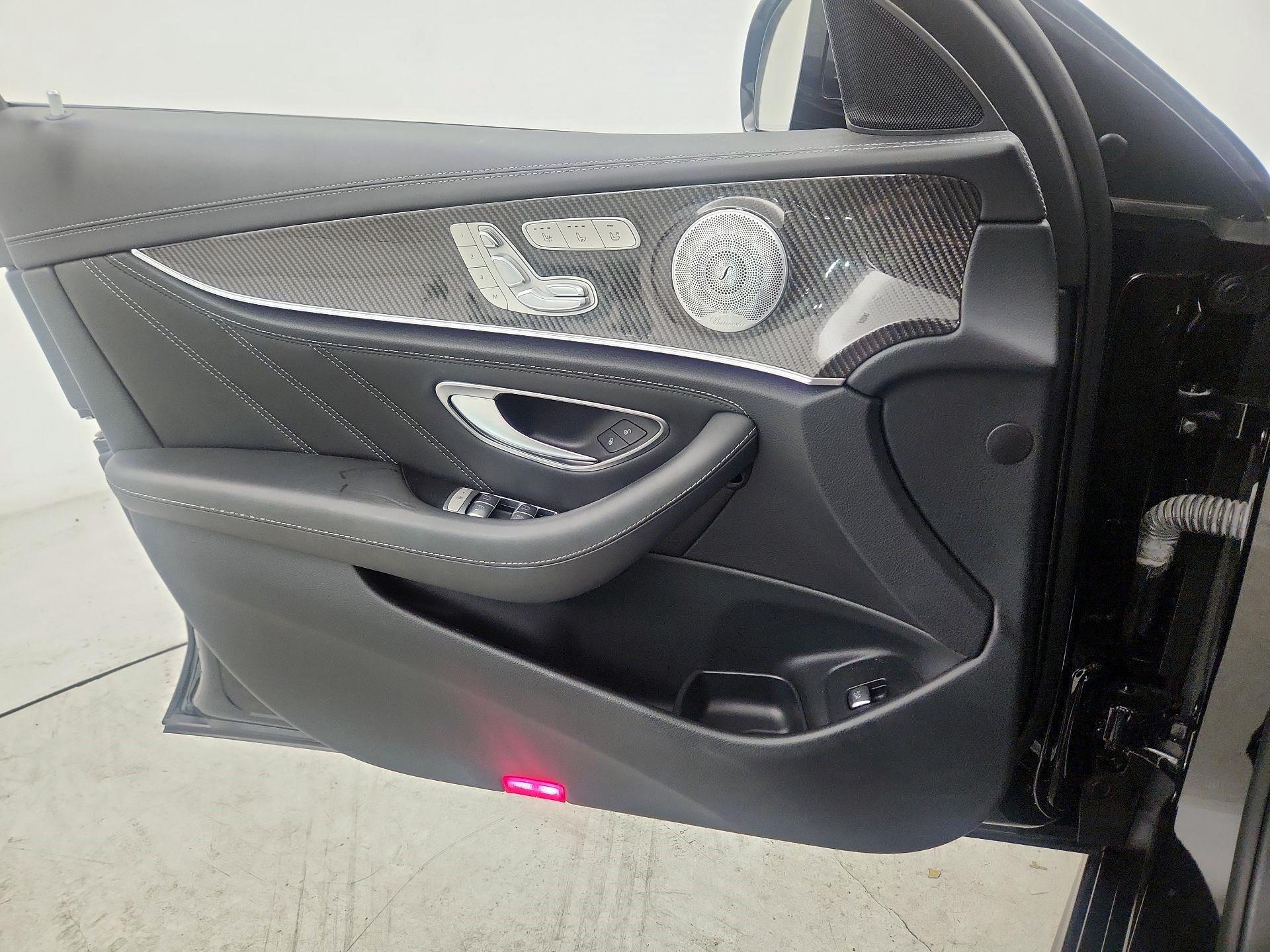 Thumbnail: 2020 Mercedes-Benz E-Class - 12