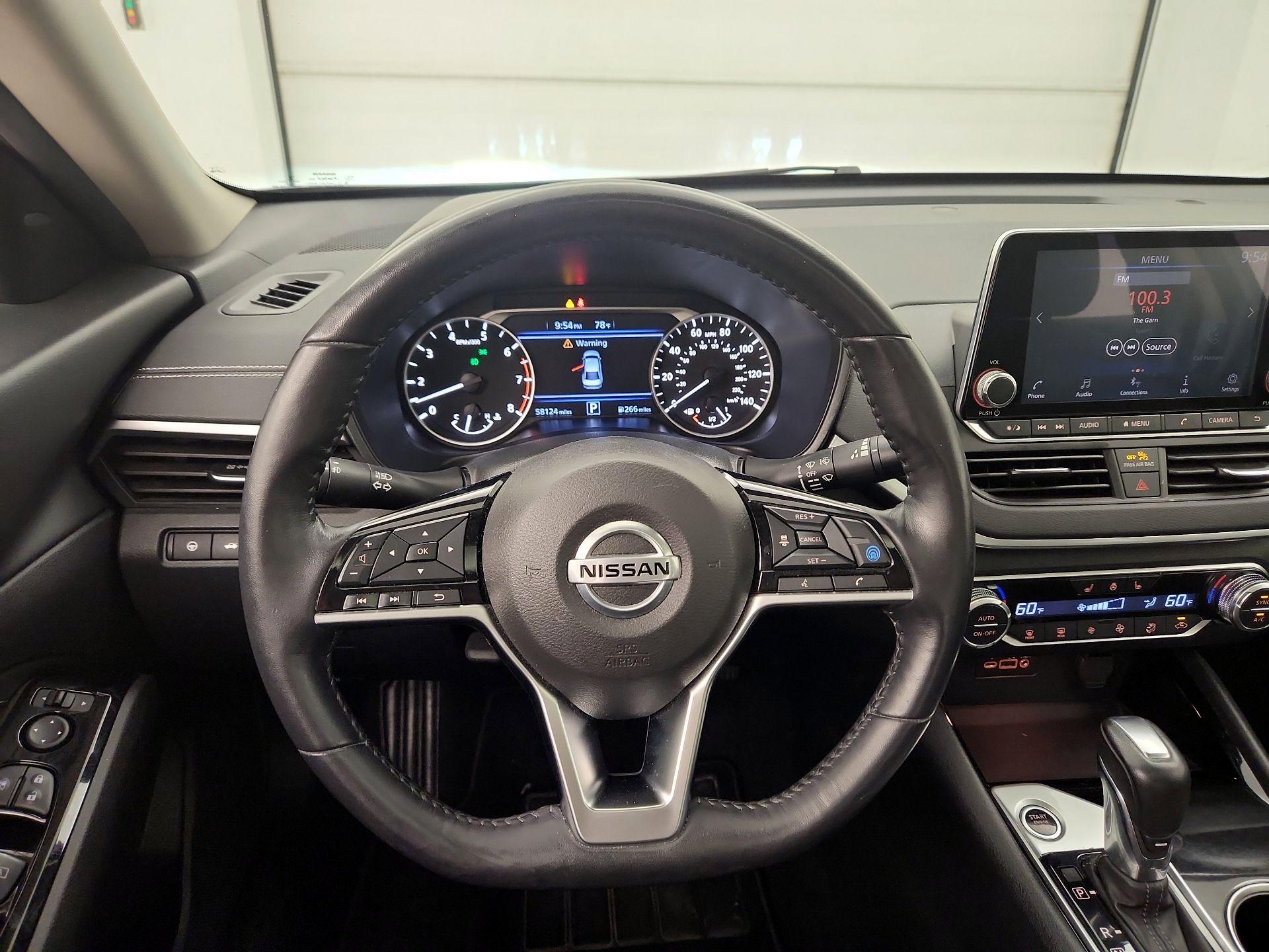 Thumbnail: 2020 Nissan Altima - 10