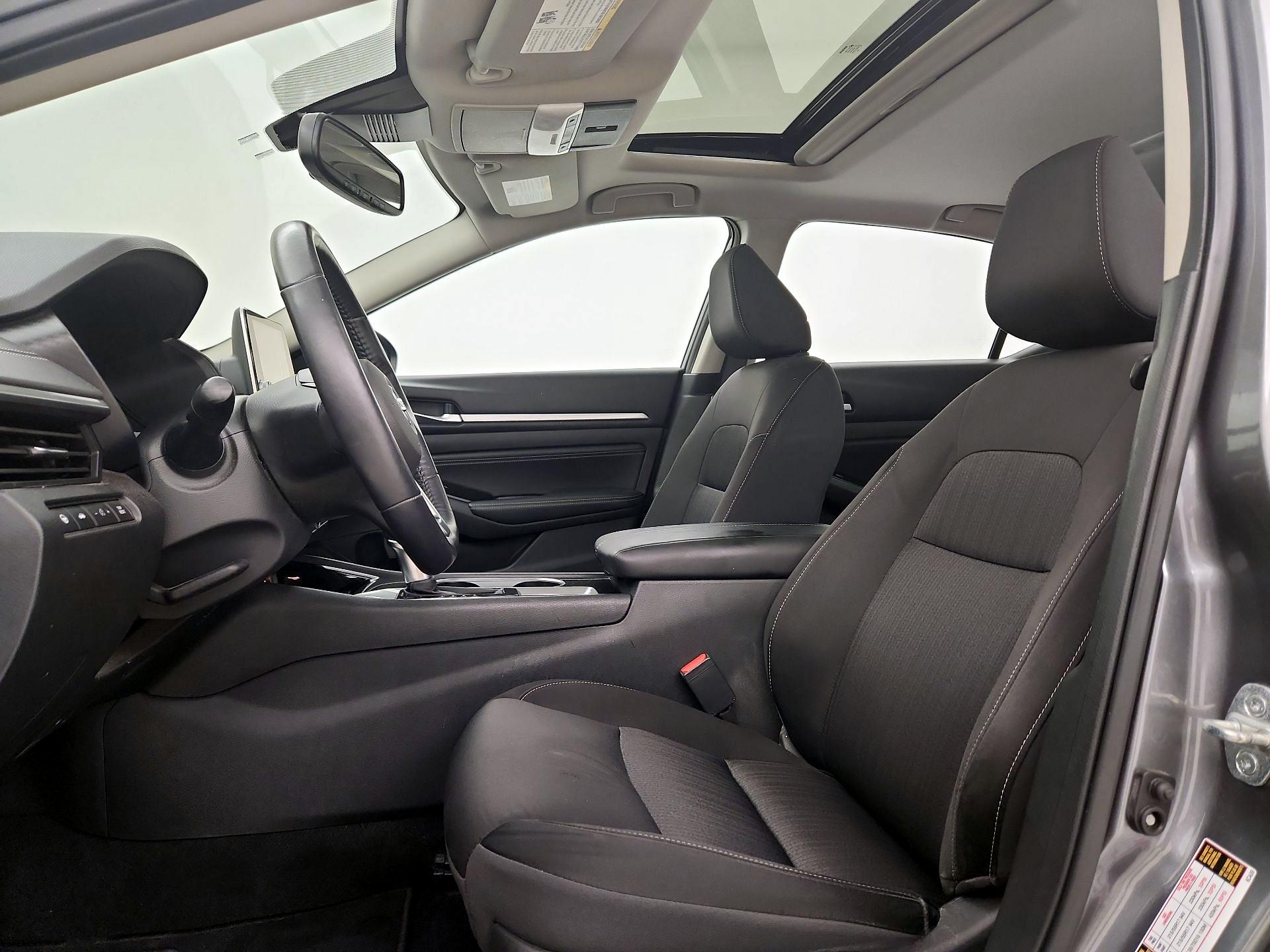 Thumbnail: 2020 Nissan Altima - 11