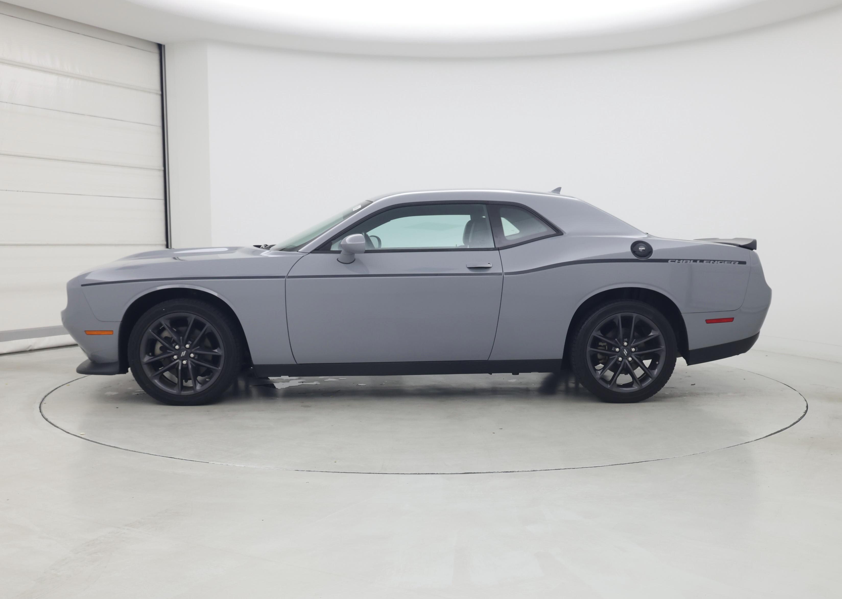 Thumbnail: 2021 Dodge Challenger - 3